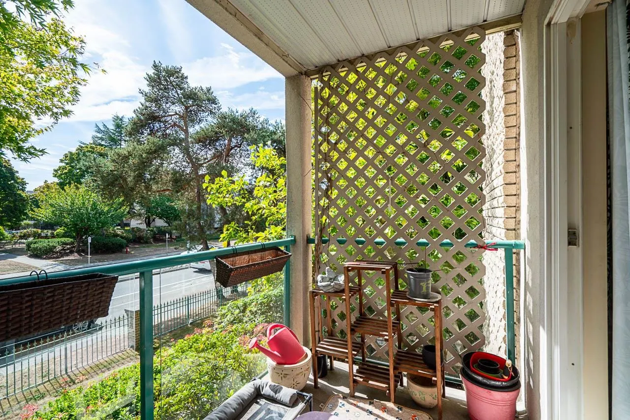 20443 53 Avenue #209