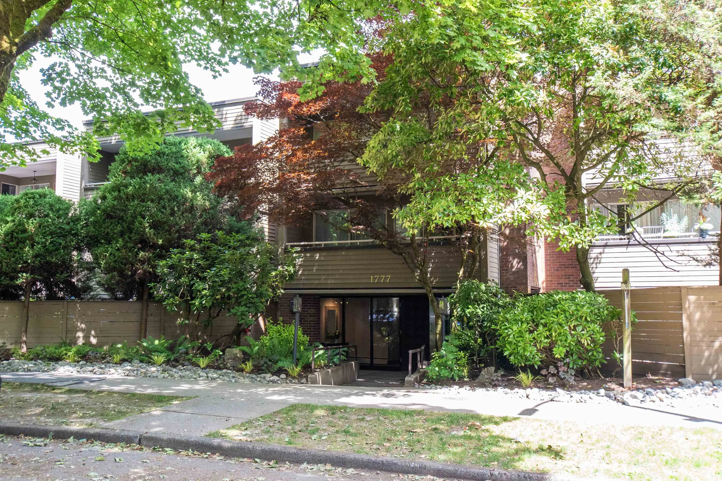 1777 W 13th Avenue #201