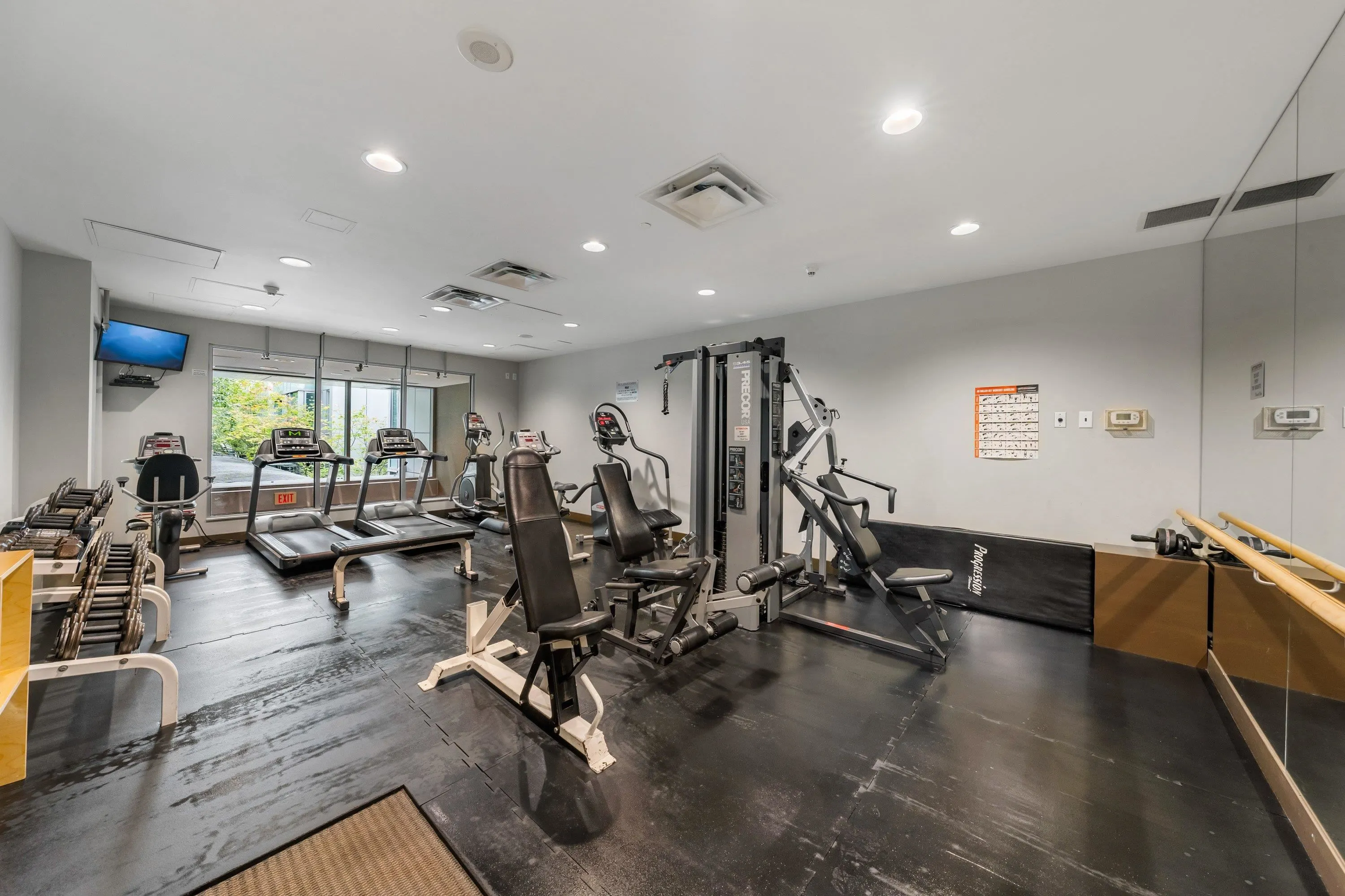 590 Nicola Street #807