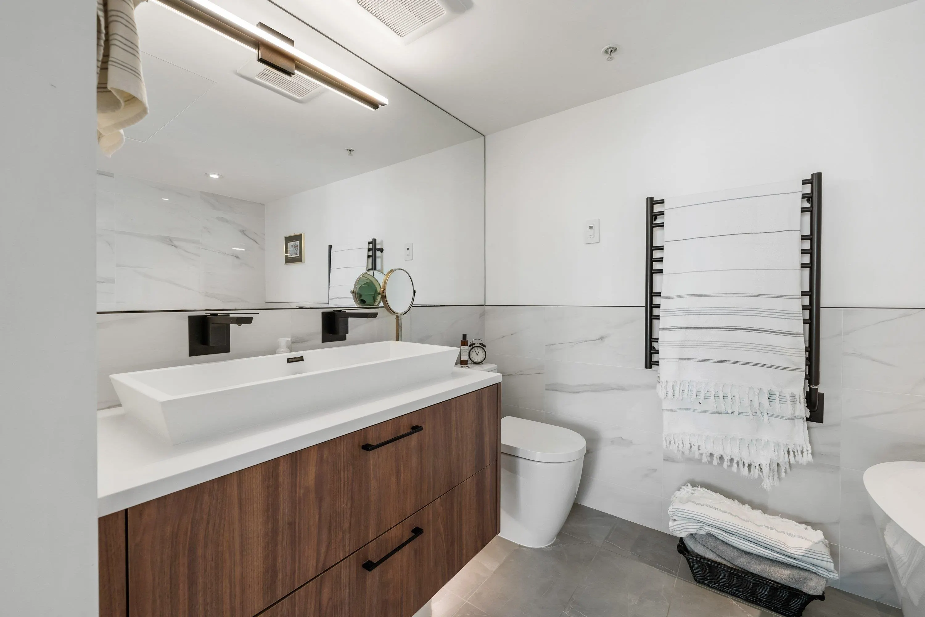 590 Nicola Street #807
