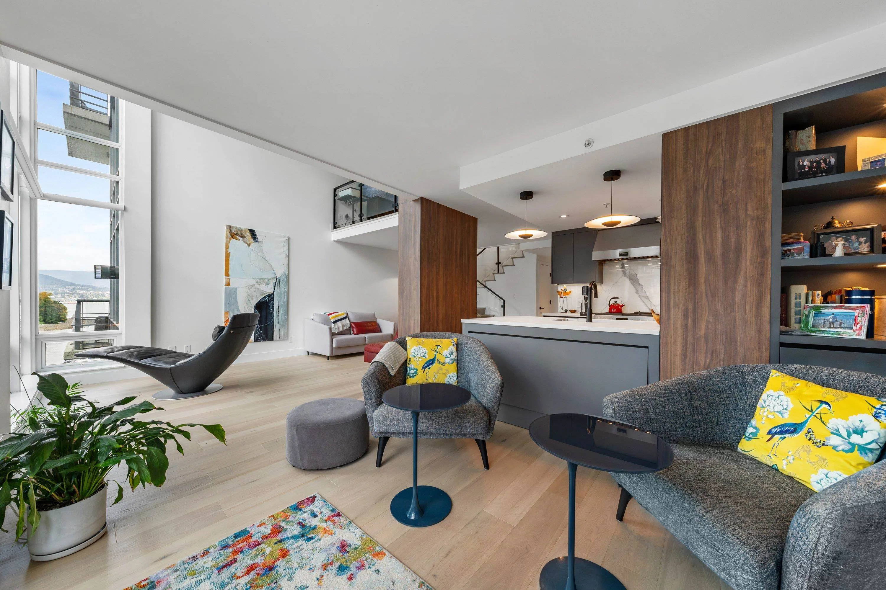 590 Nicola Street #807