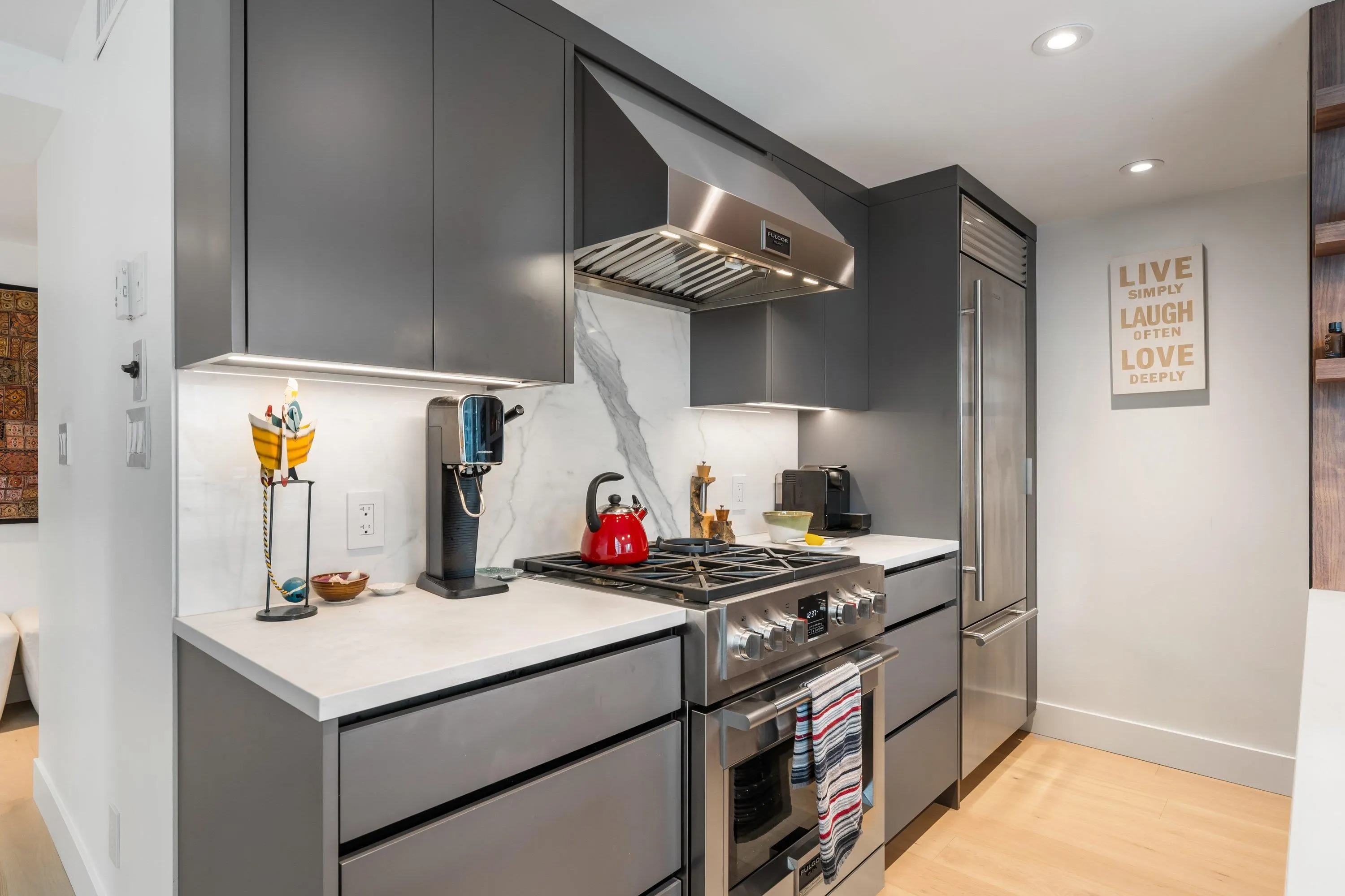590 Nicola Street #807