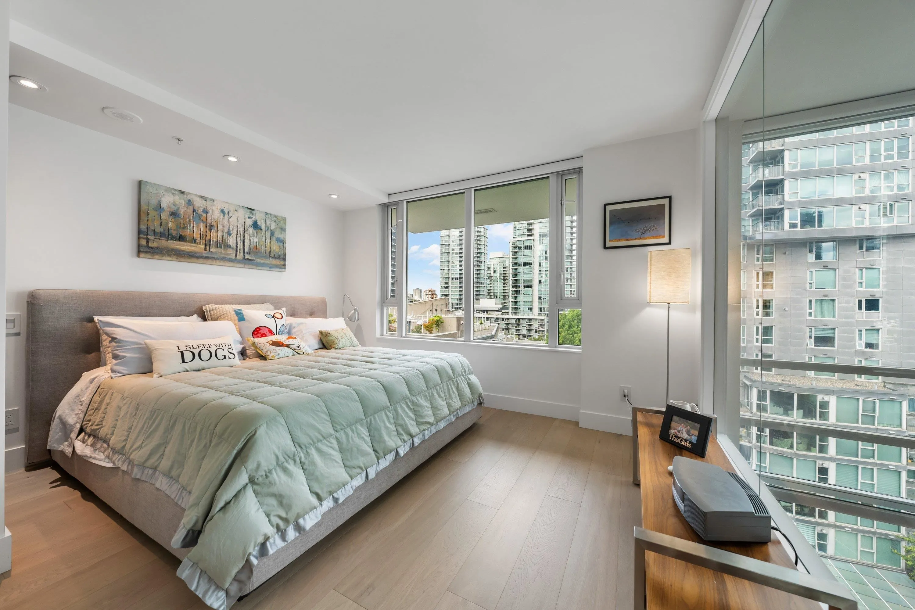 590 Nicola Street #807