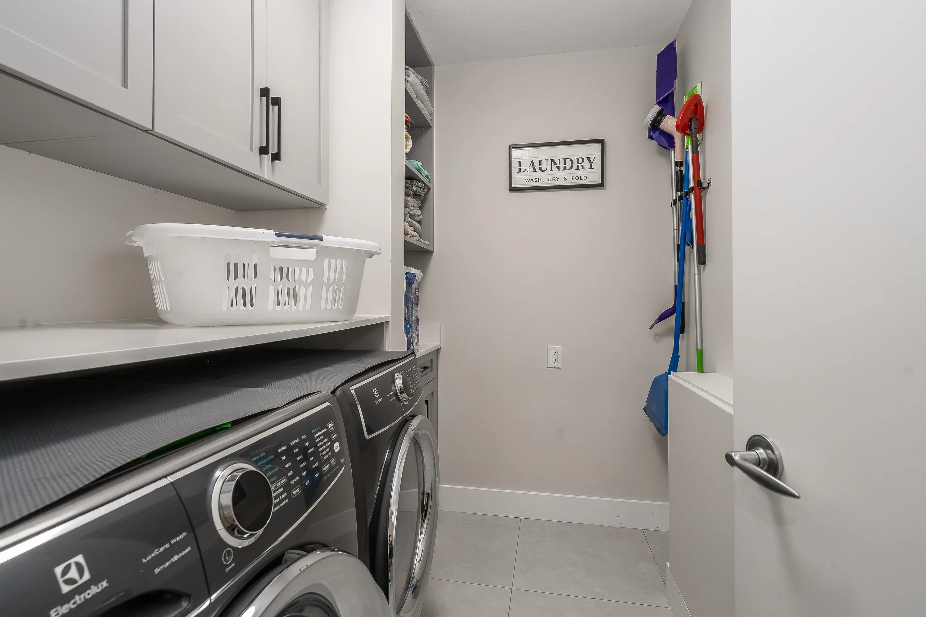 16499 64 Avenue #201