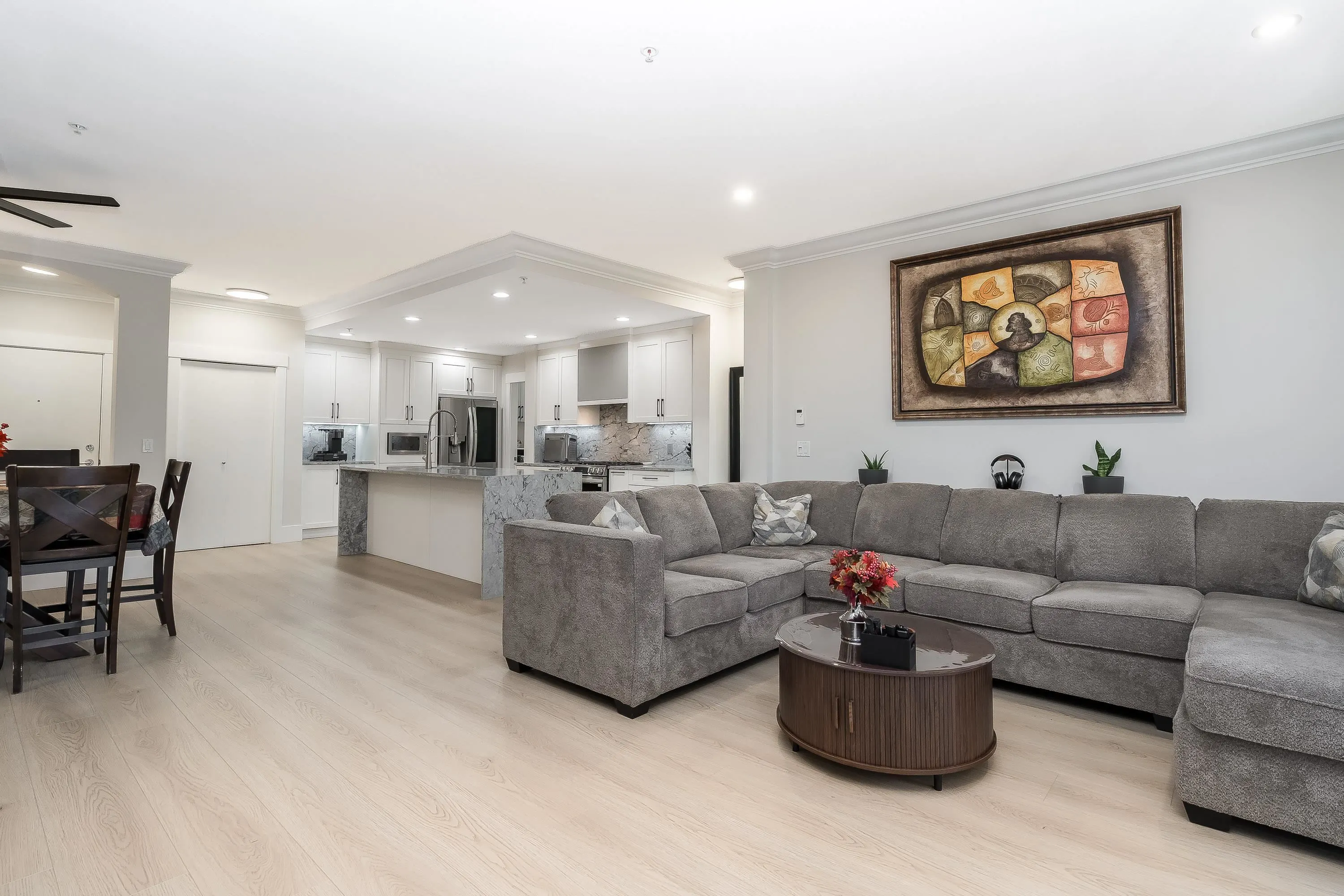 16499 64 Avenue #201