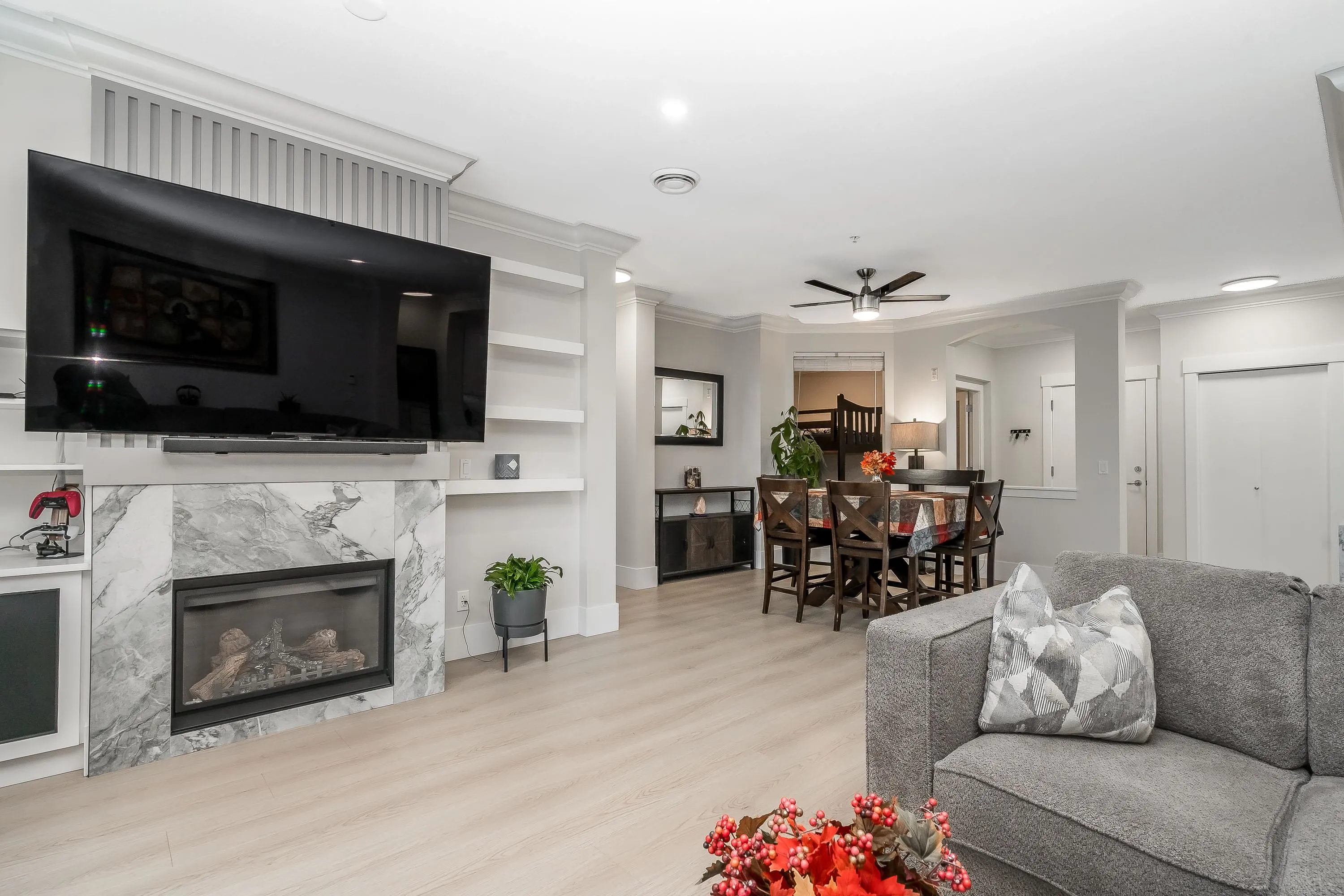 16499 64 Avenue #201