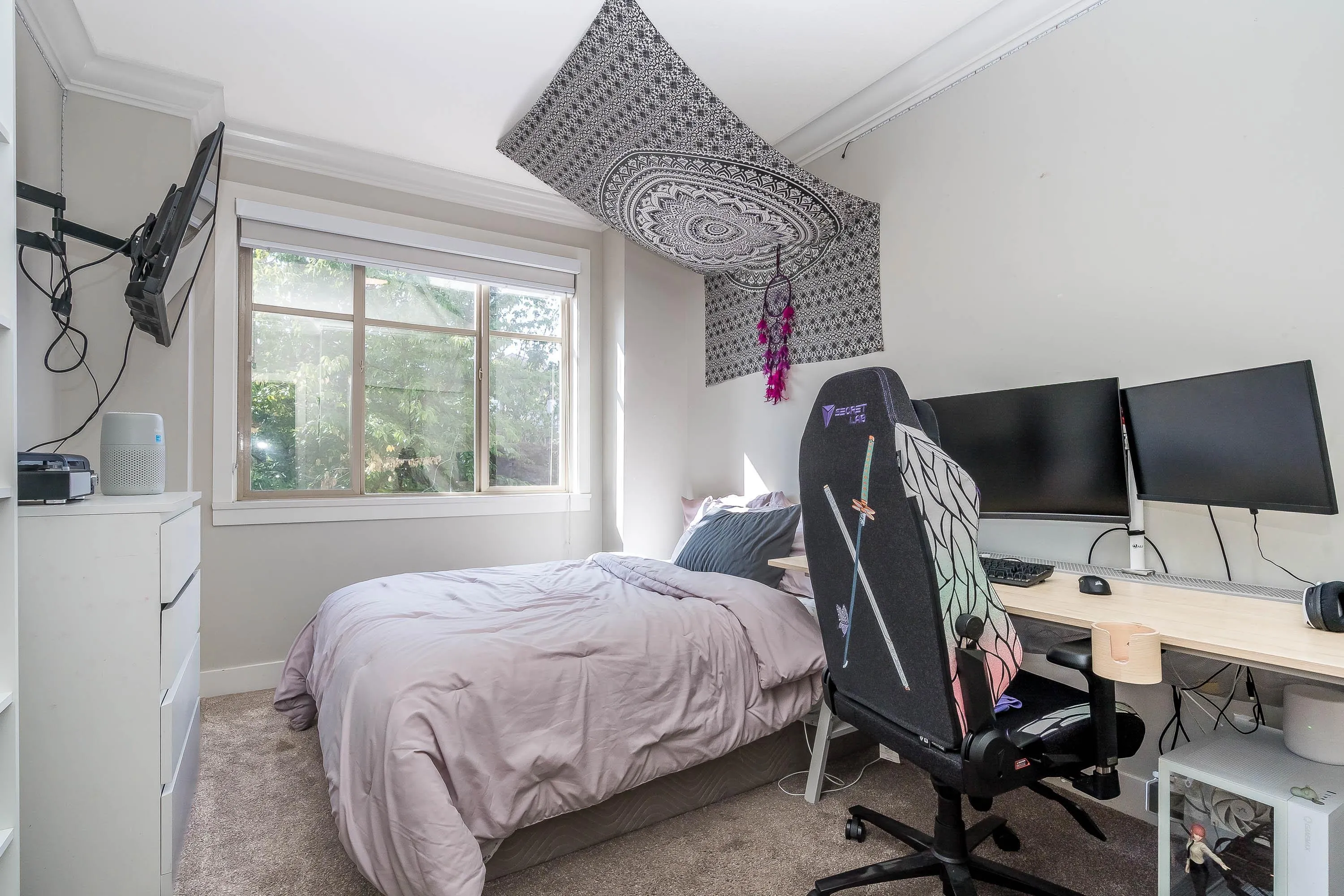 16499 64 Avenue #201