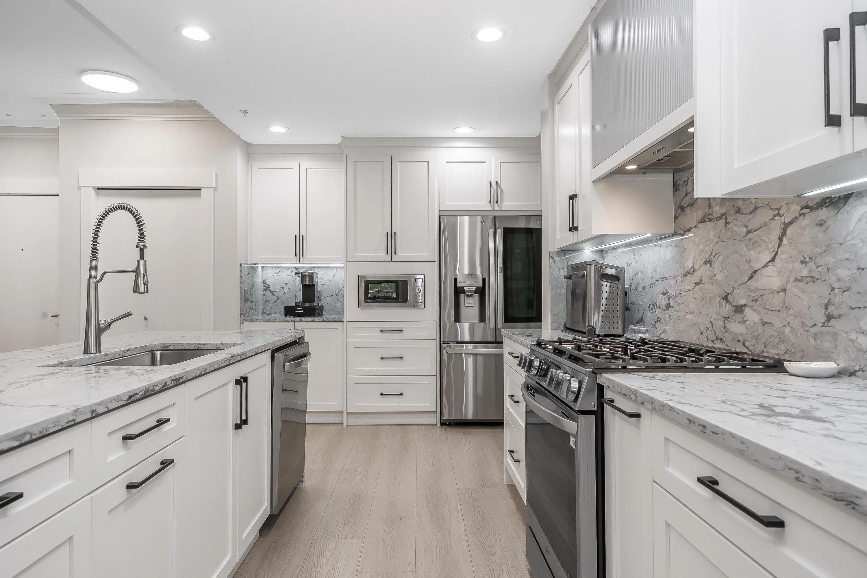 16499 64 Avenue #201