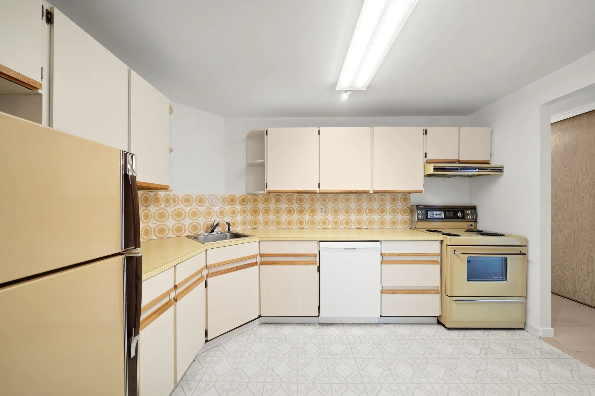 6651 Minoru Boulevard #1002