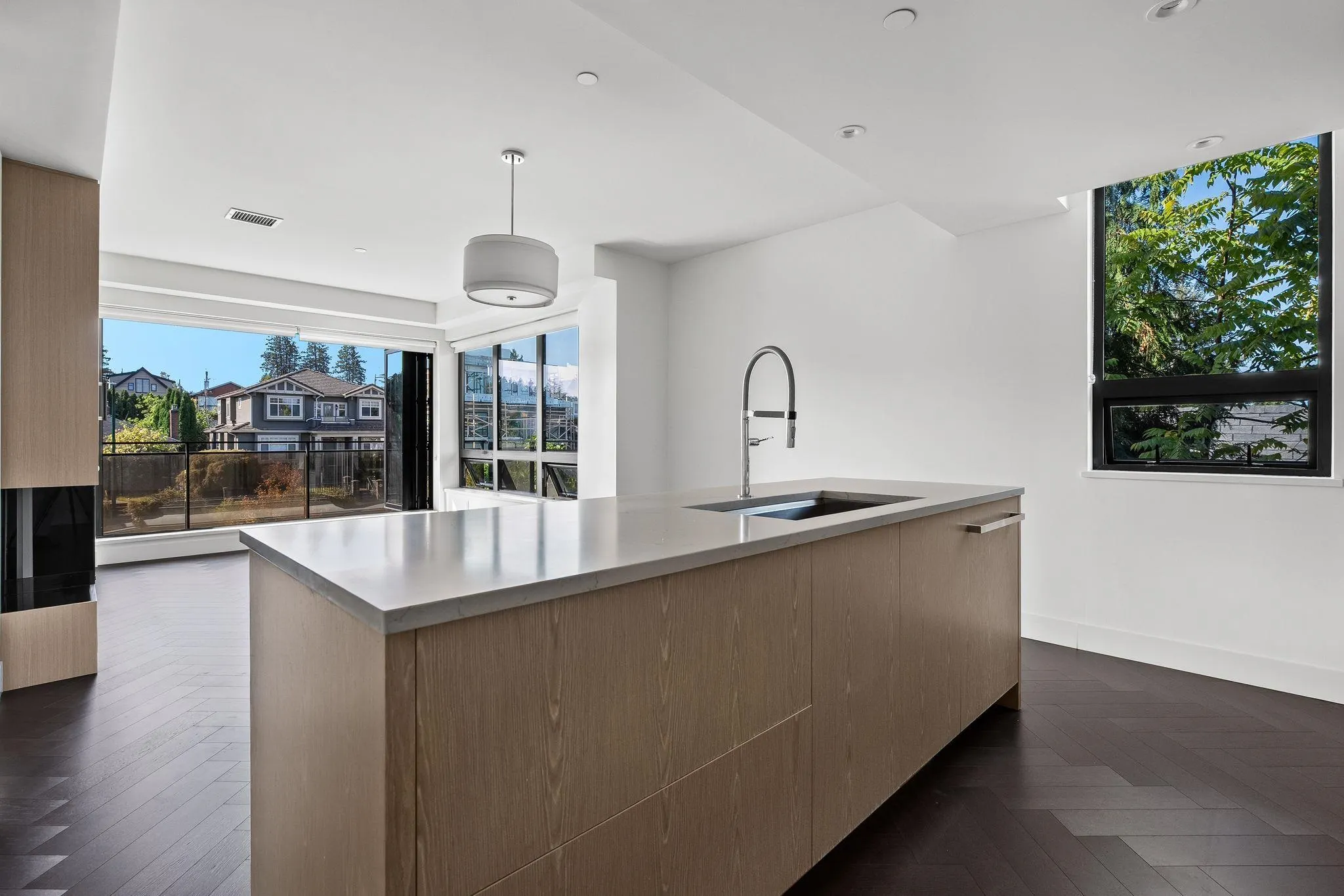 633 W King Edward Avenue #303