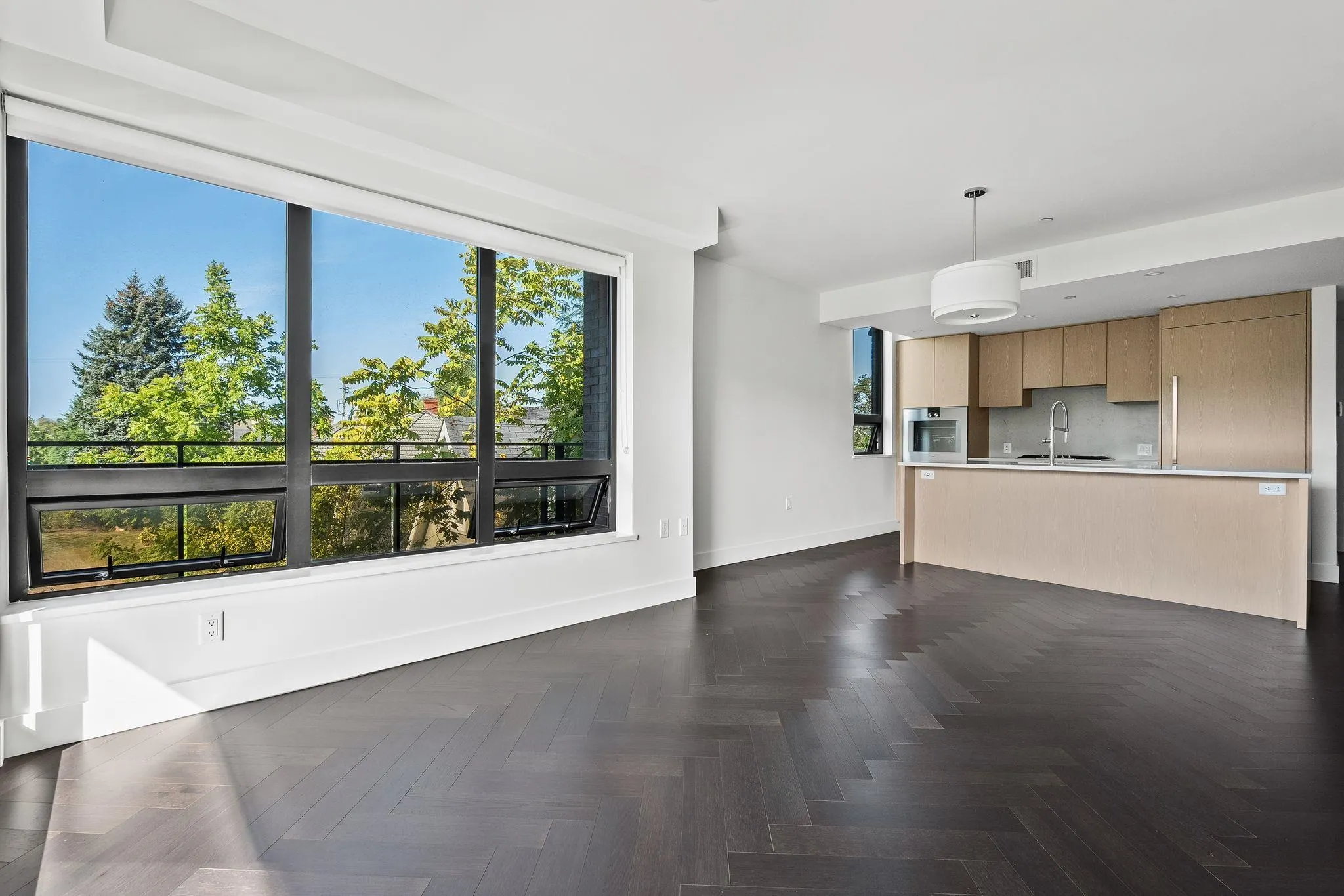 633 W King Edward Avenue #303