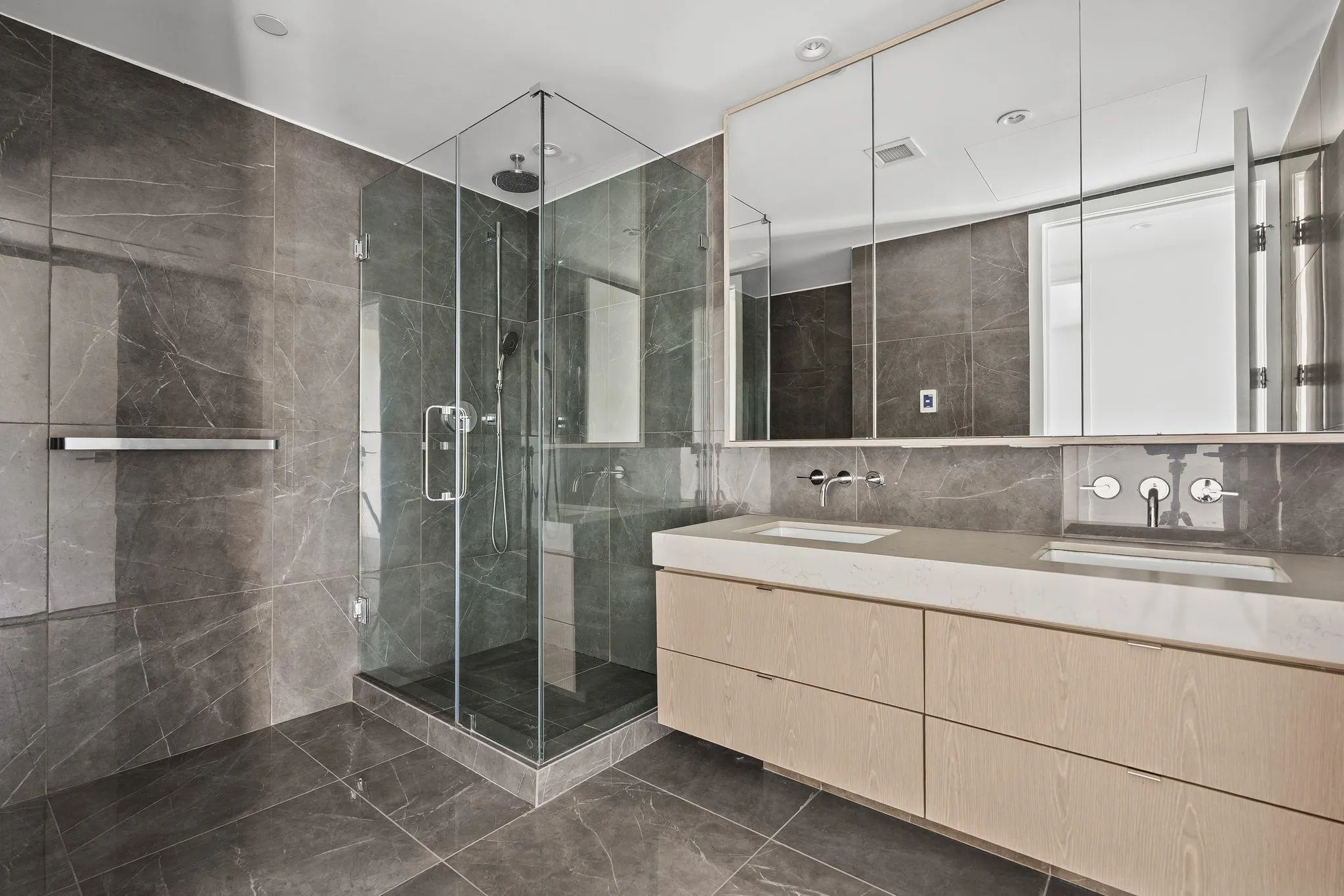 633 W King Edward Avenue #303