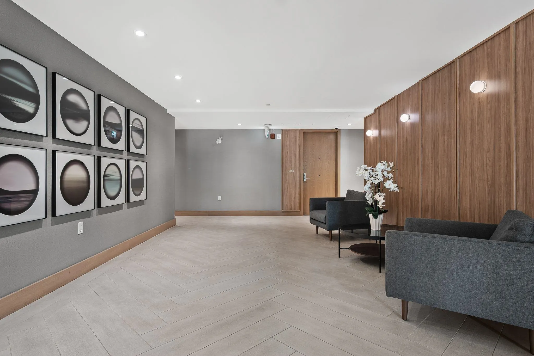633 W King Edward Avenue #303