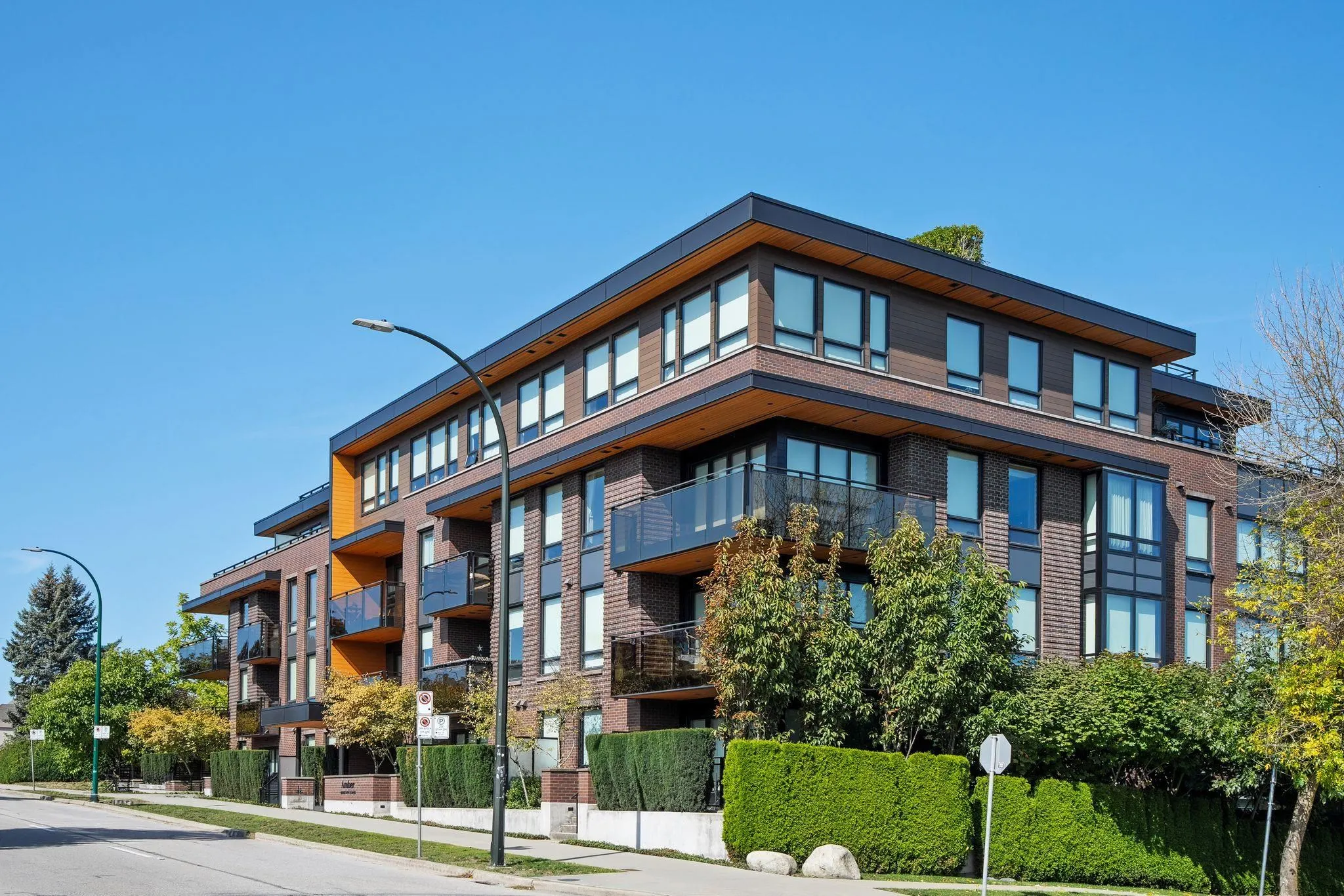 633 W King Edward Avenue #303