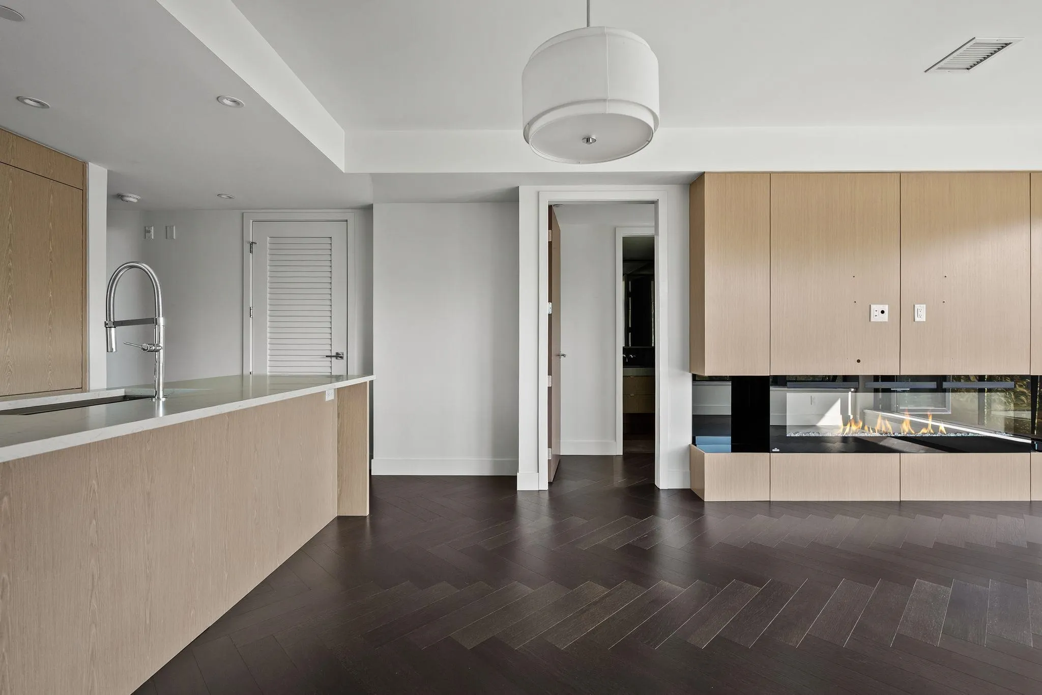 633 W King Edward Avenue #303