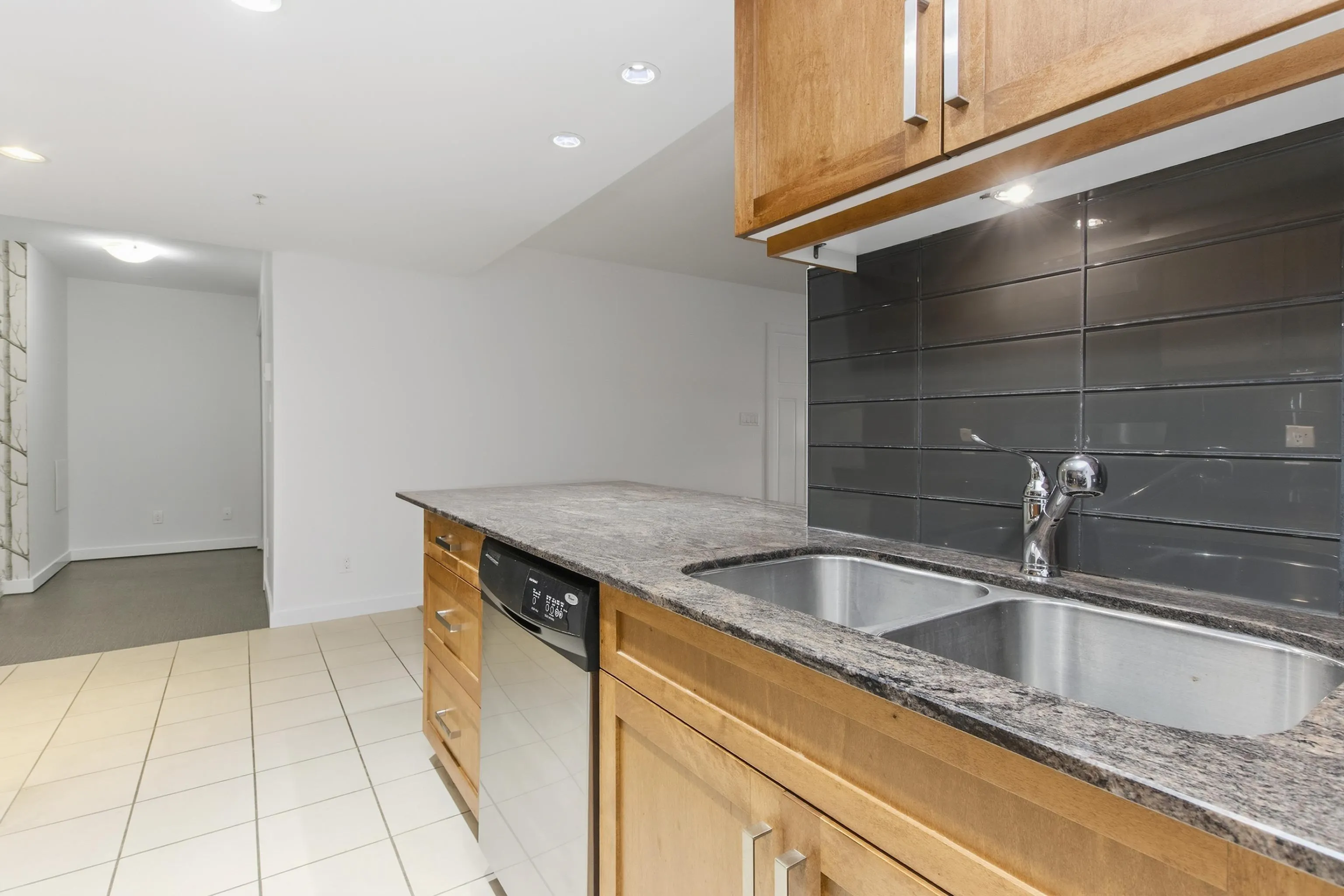 1212 Main Street #115