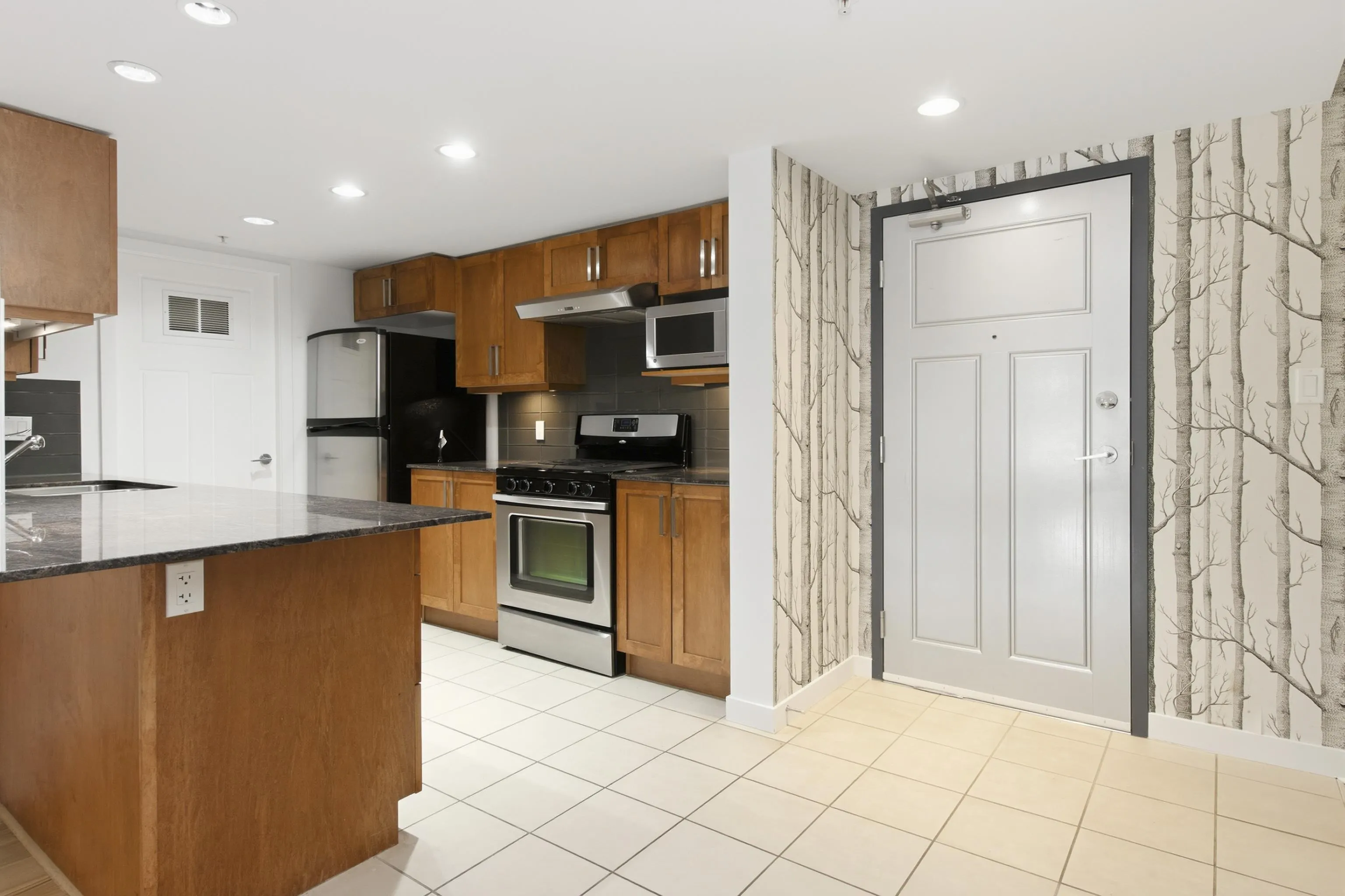 1212 Main Street #115