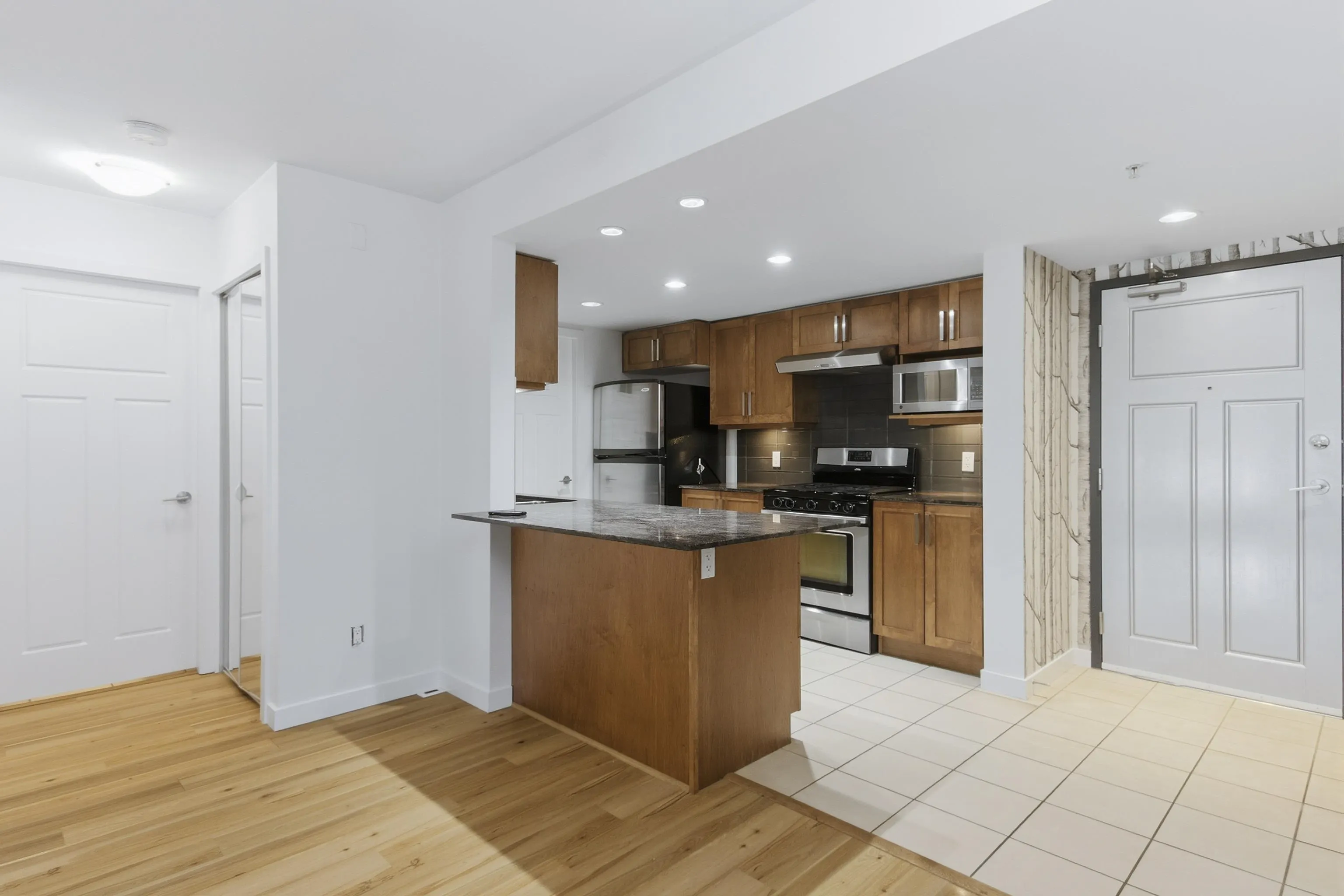 1212 Main Street #115