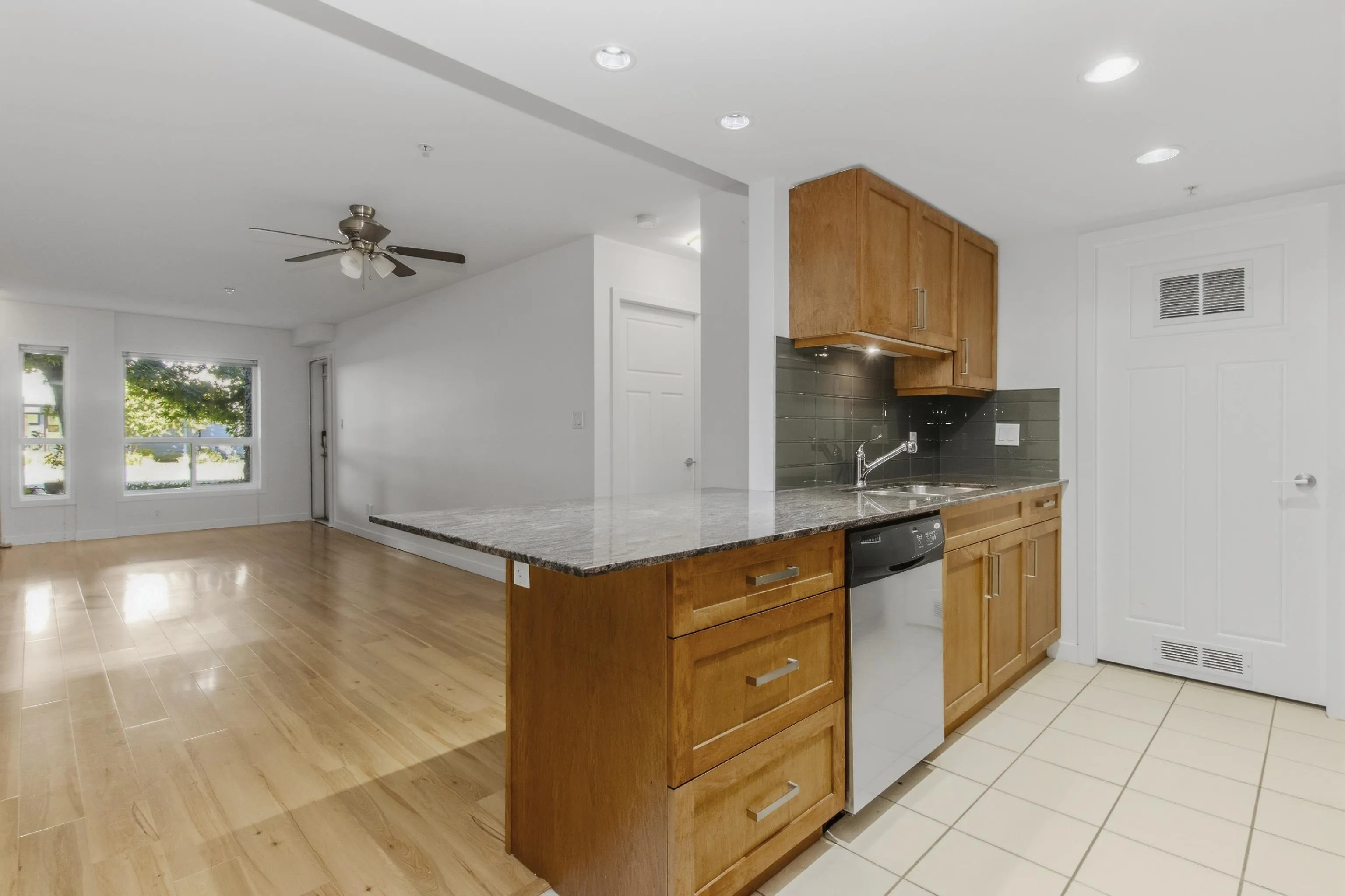 1212 Main Street #115