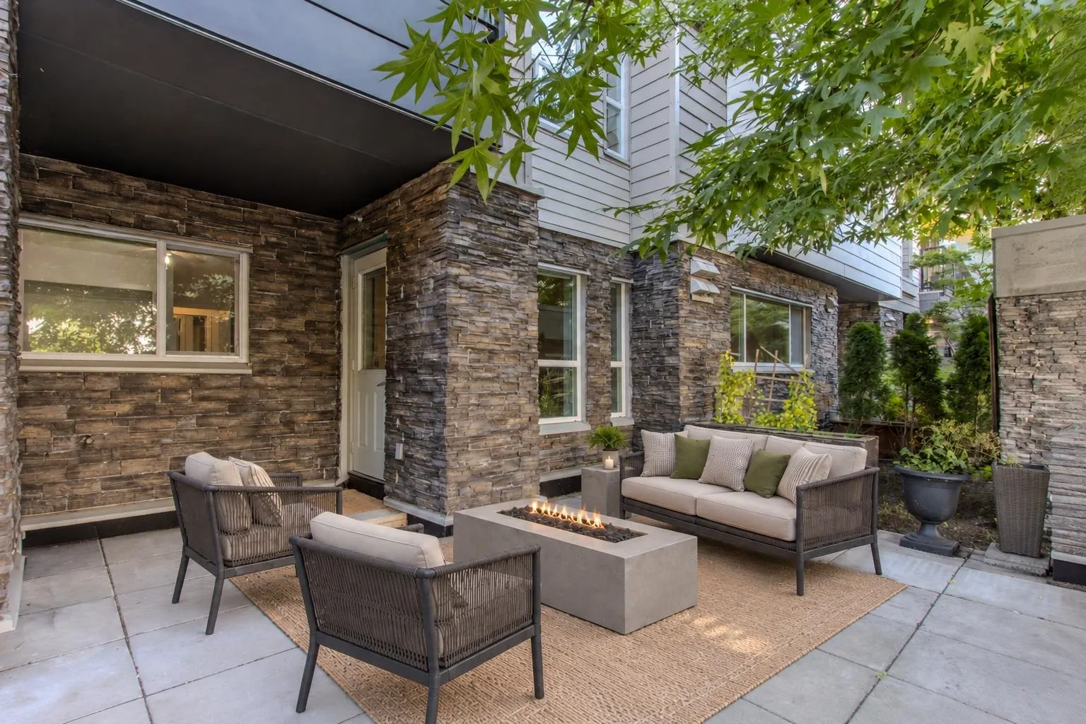 1212 Main Street #115