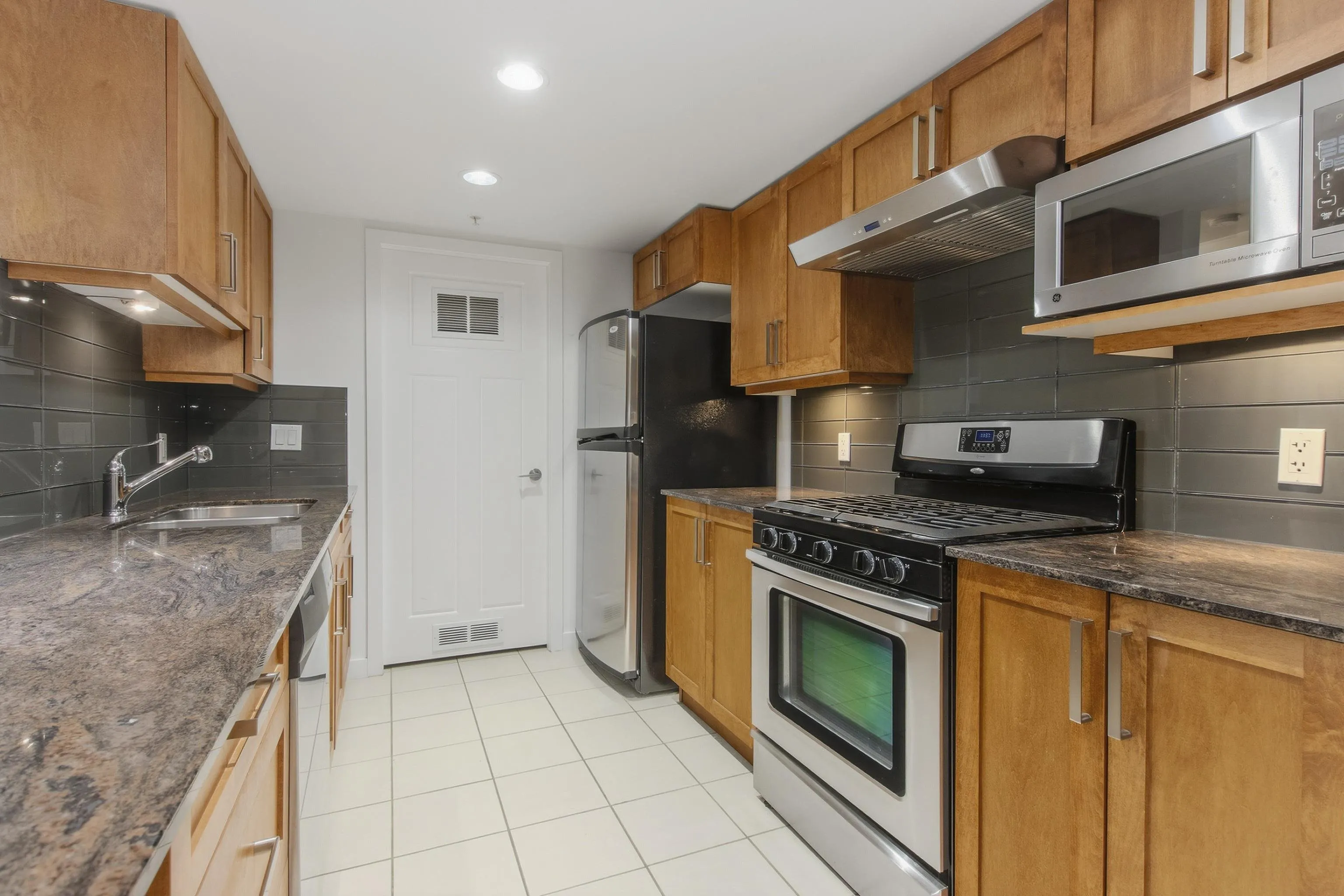 1212 Main Street #115