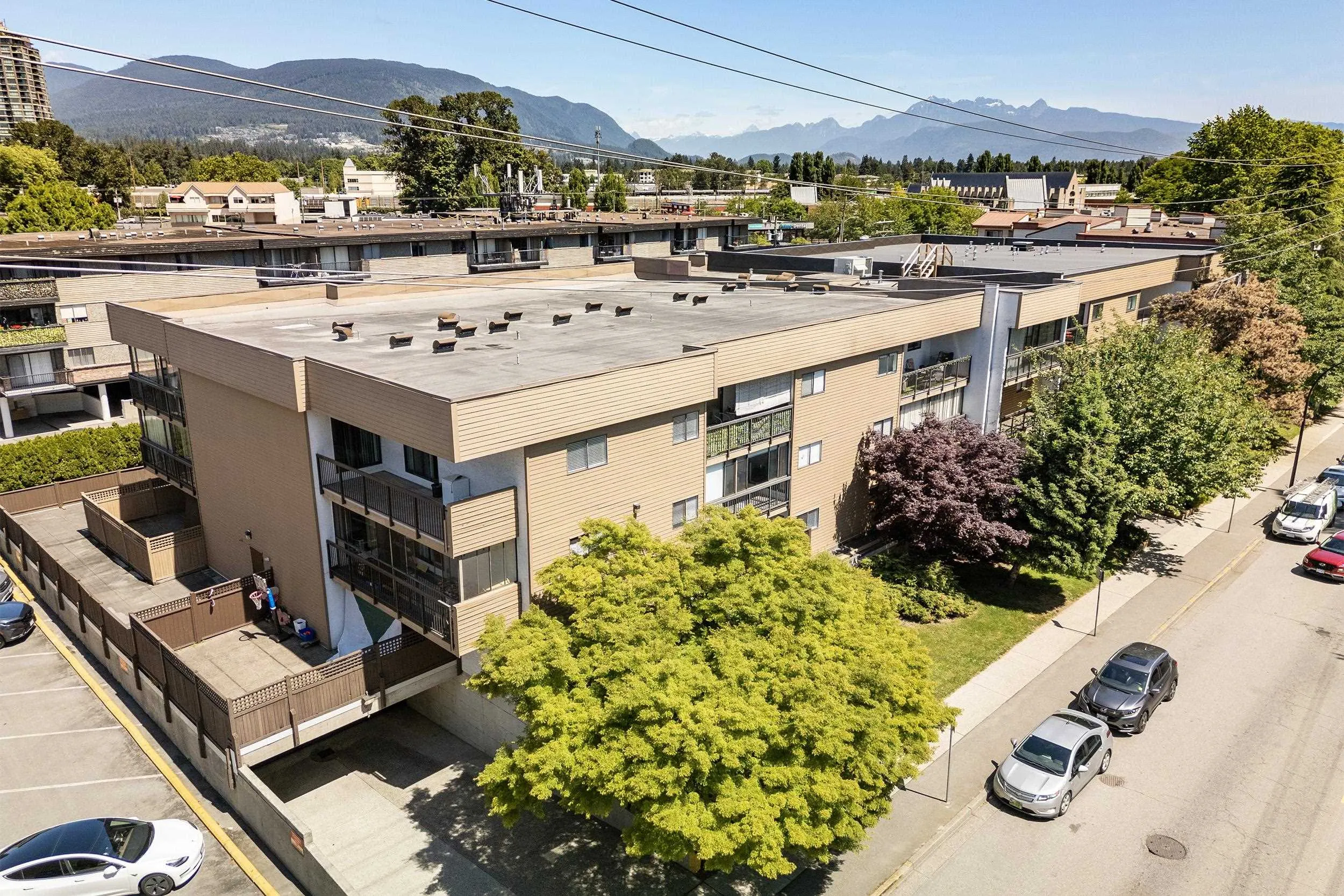 2245 Wilson Avenue #101