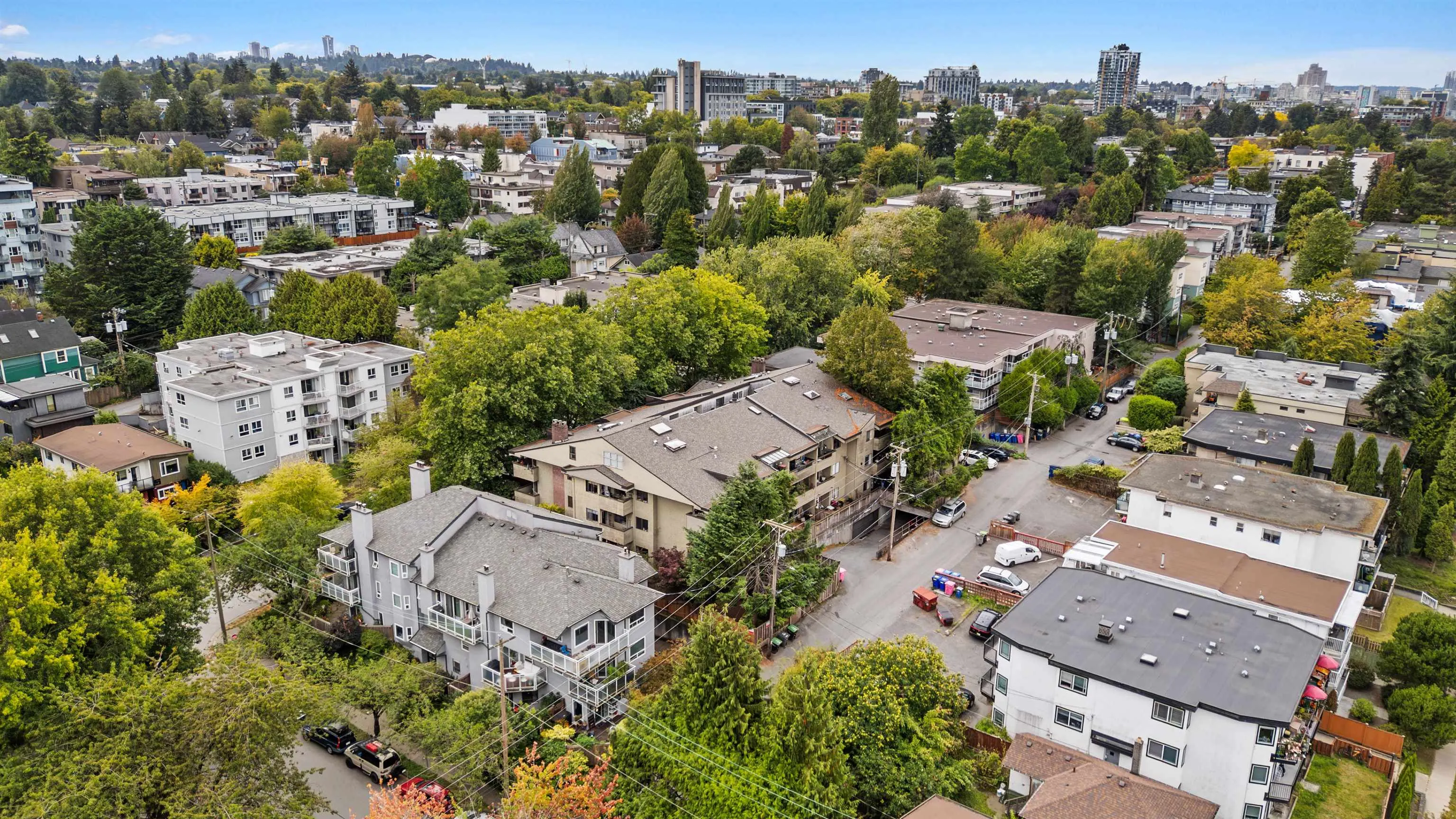 853 E 7 Avenue #206
