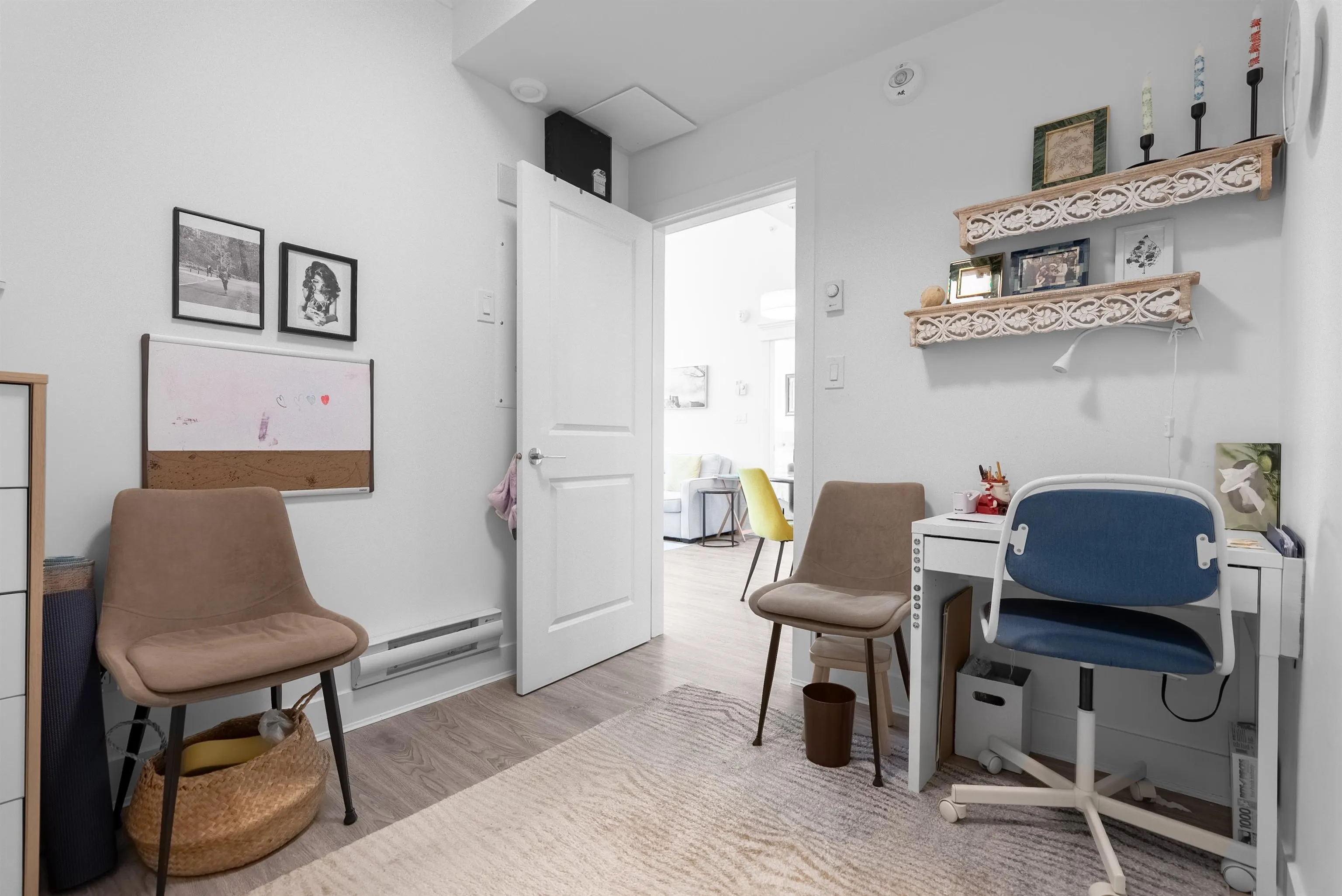 2389 Hawthorne Avenue #401