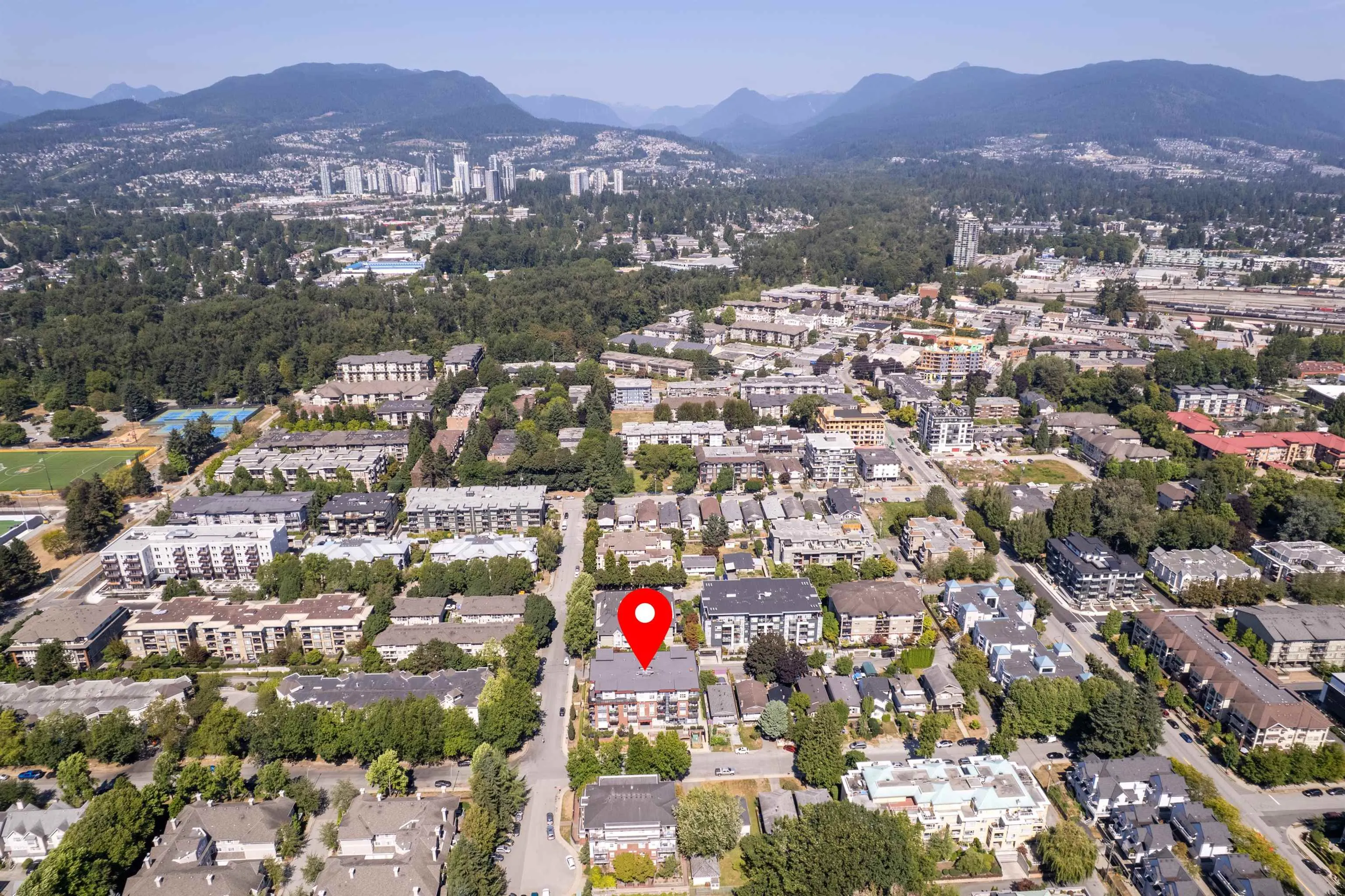 2389 Hawthorne Avenue #401