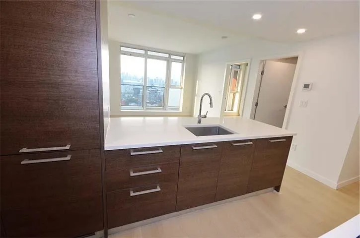 285 E 10th Avenue #1512