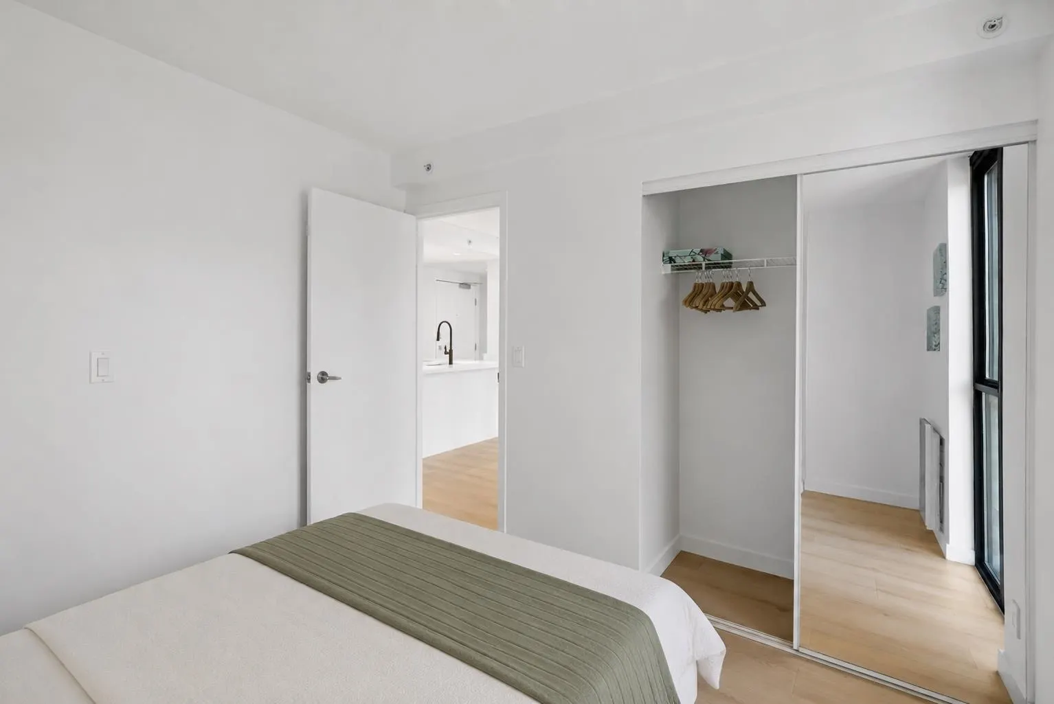 1331 W Georgia Street #501