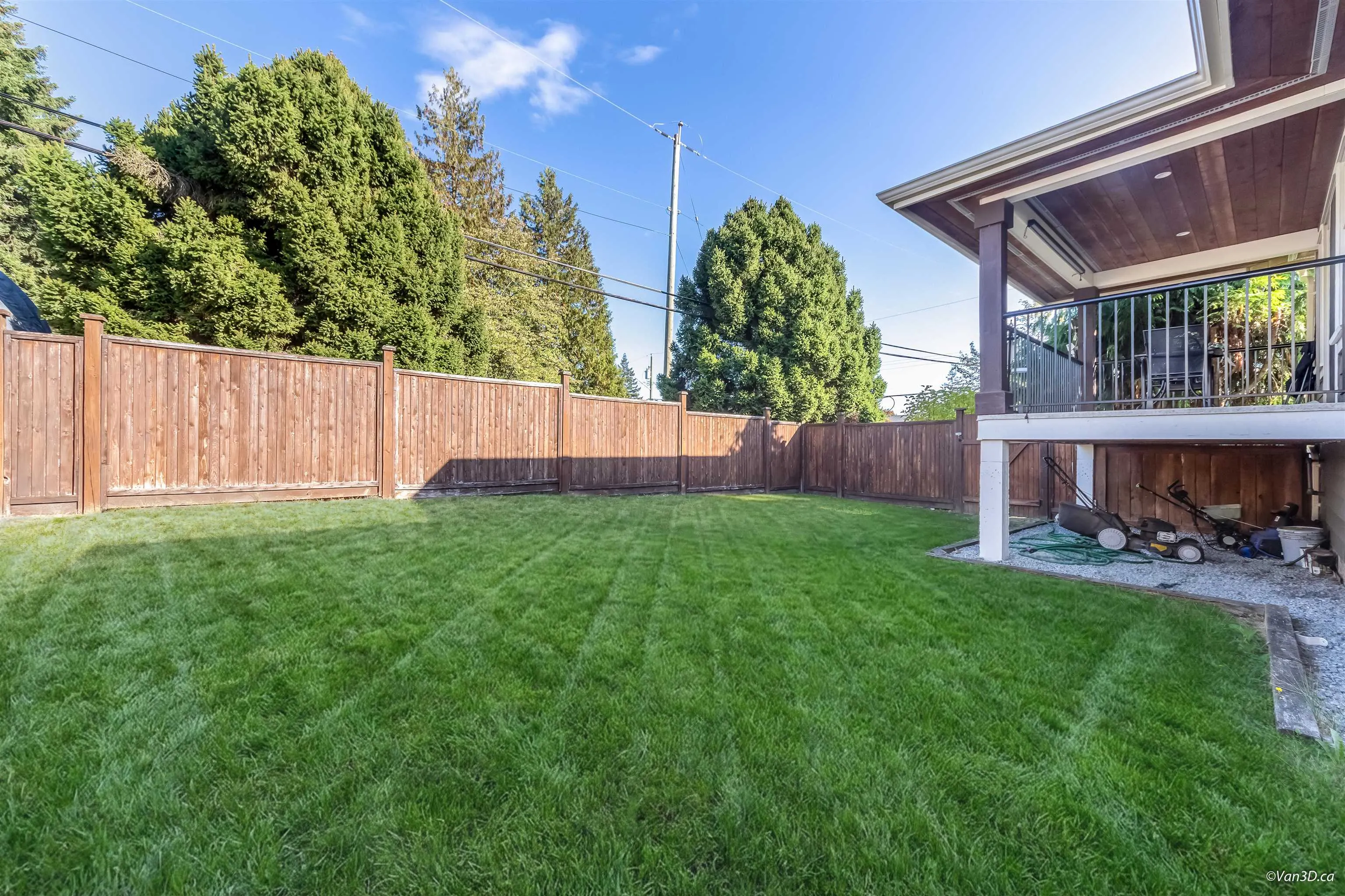 2245 Gale Avenue