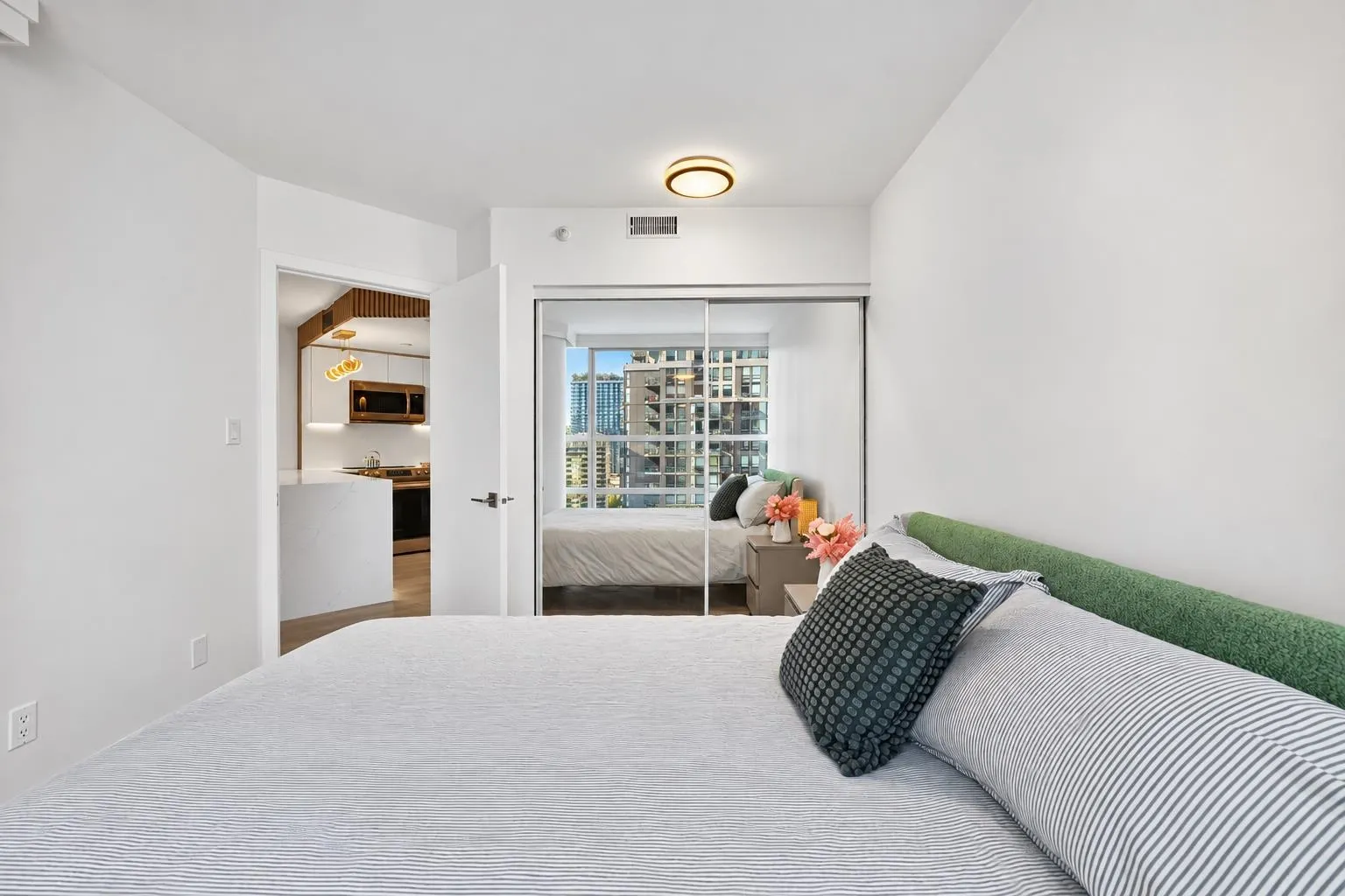 1050 Burrard Street #1110