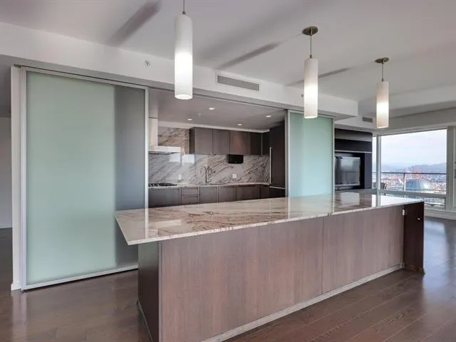 1011 Cordova Street #3603