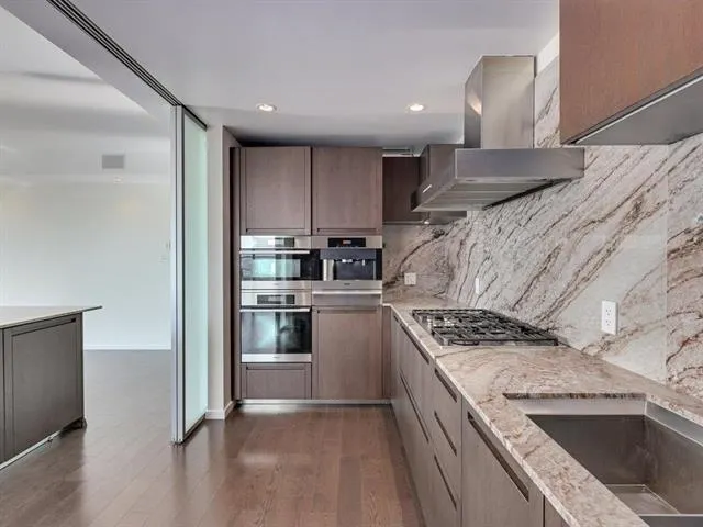 1011 Cordova Street #3603