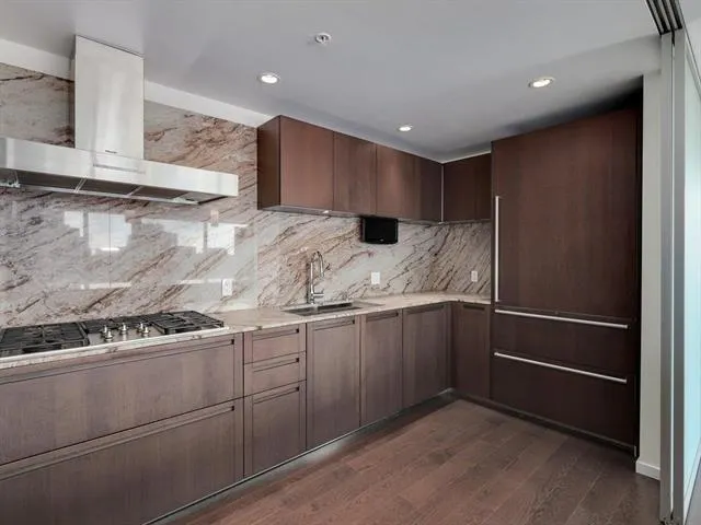 1011 Cordova Street #3603