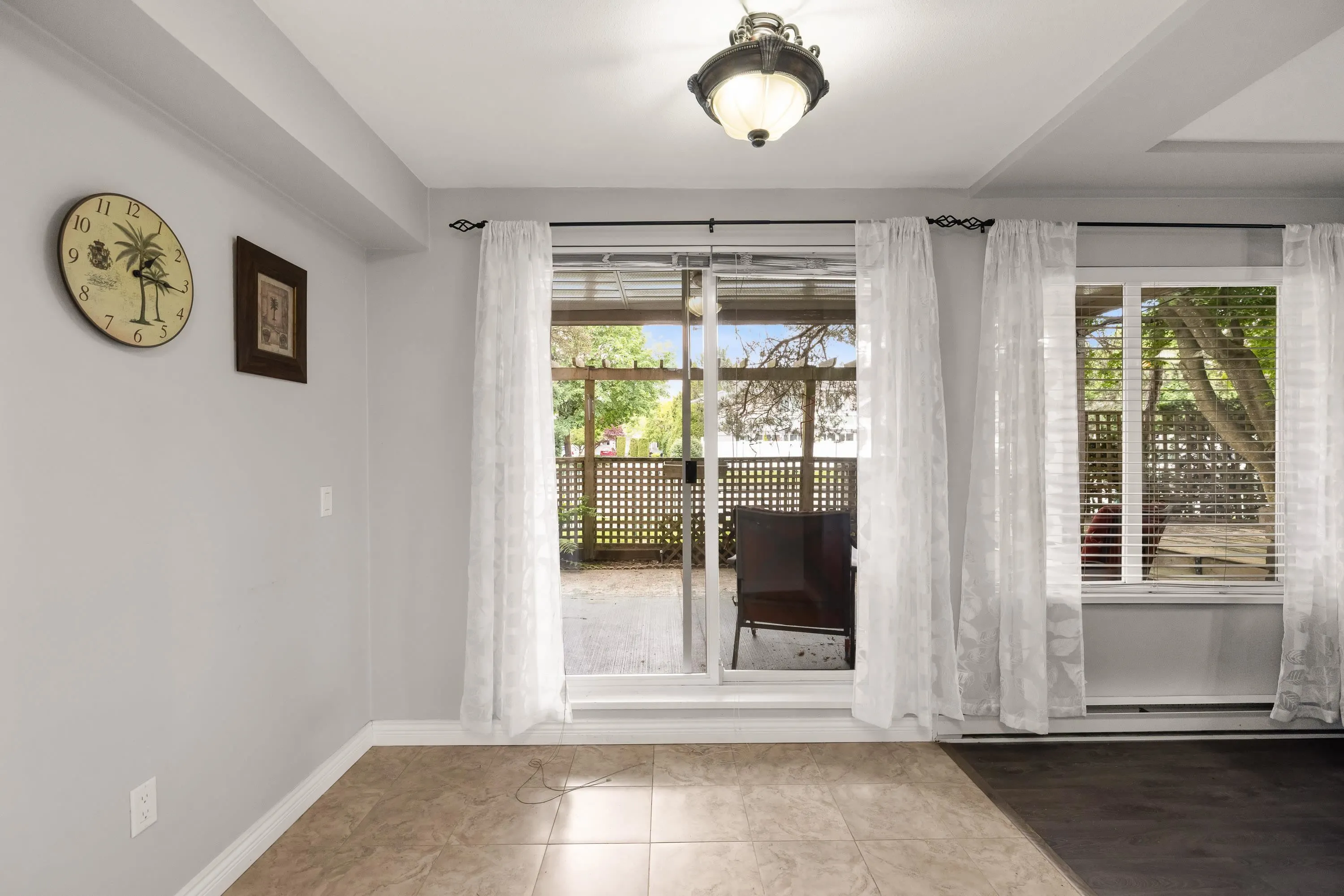 20433 53 Avenue #104