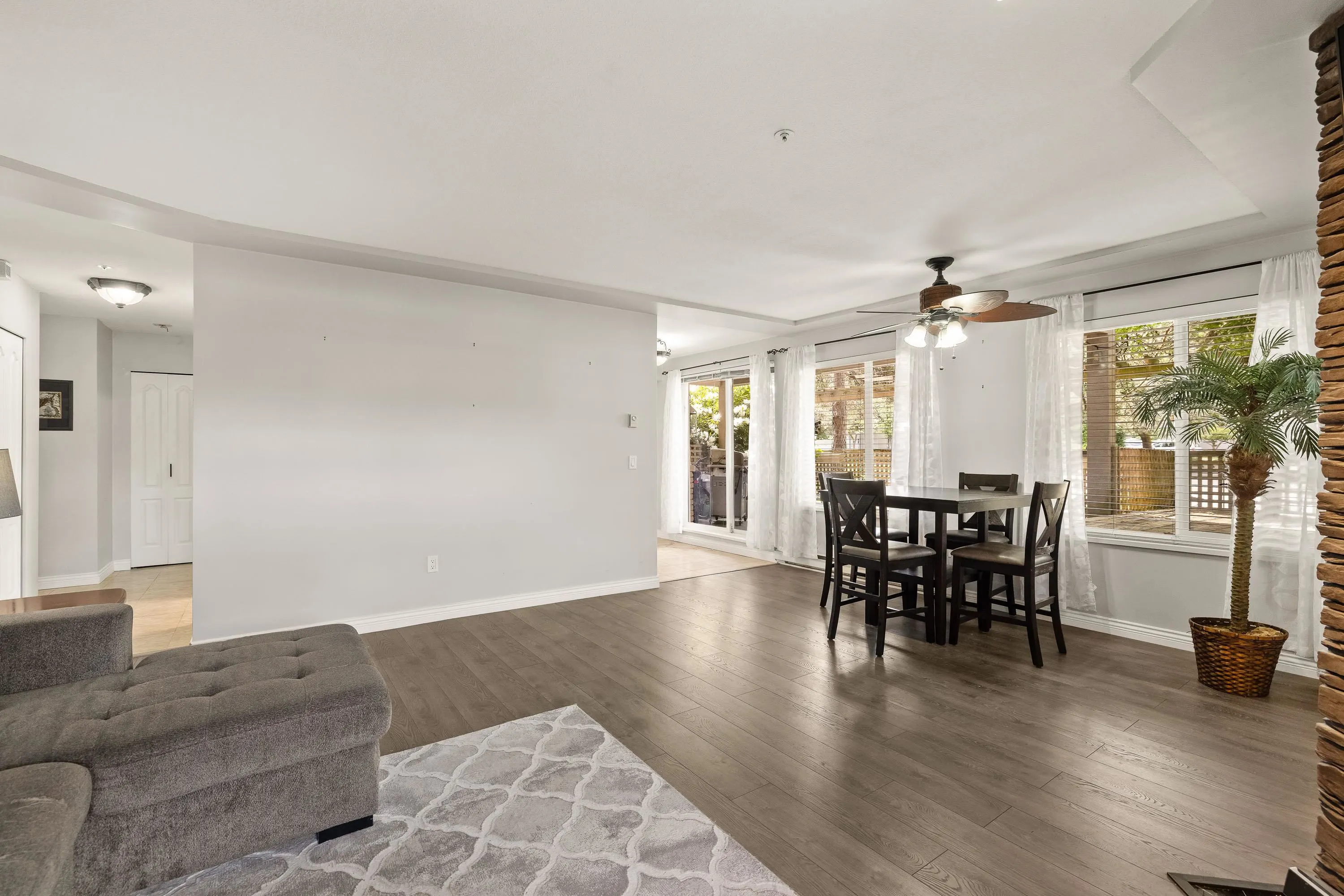 20433 53 Avenue #104