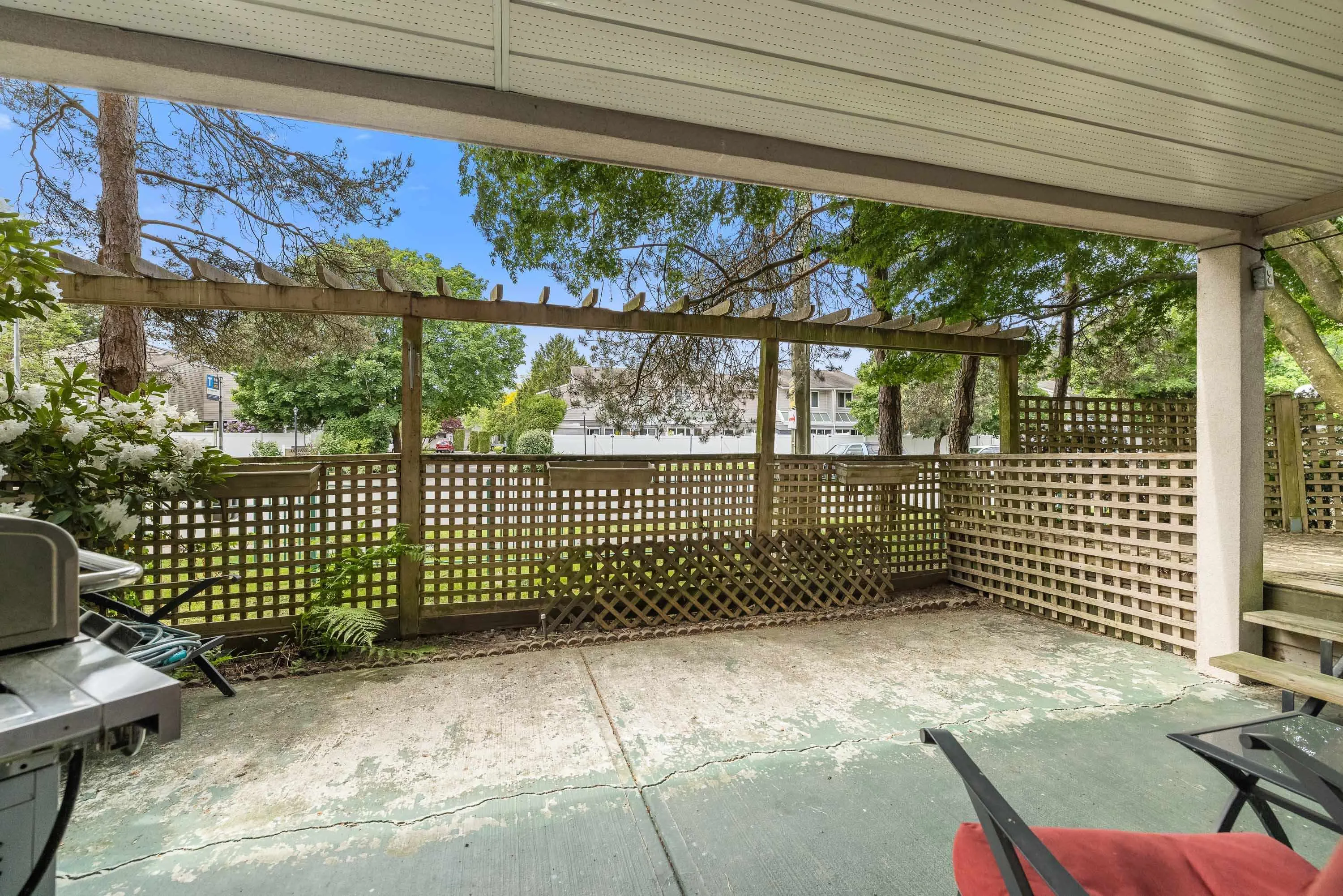 20433 53 Avenue #104