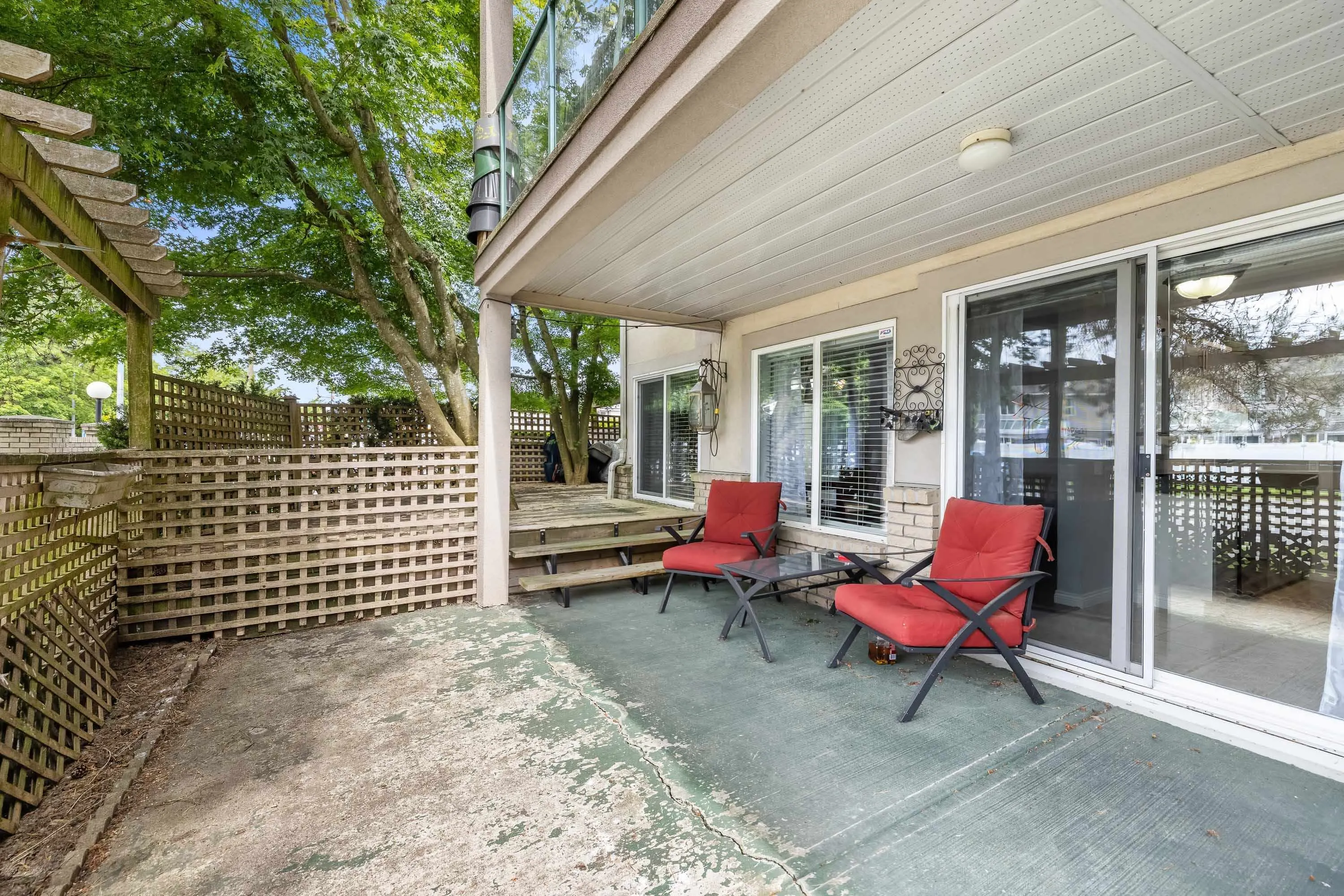 20433 53 Avenue #104