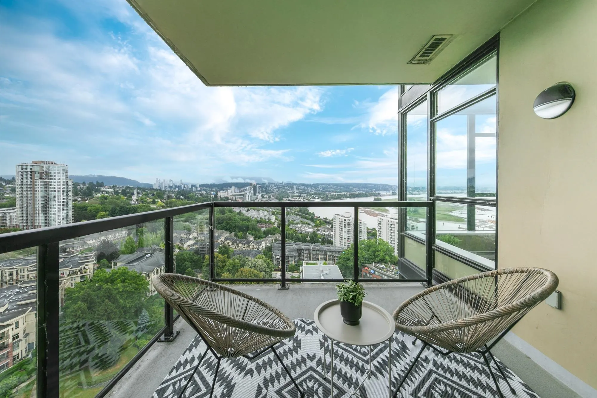15 E Royal Avenue #2203