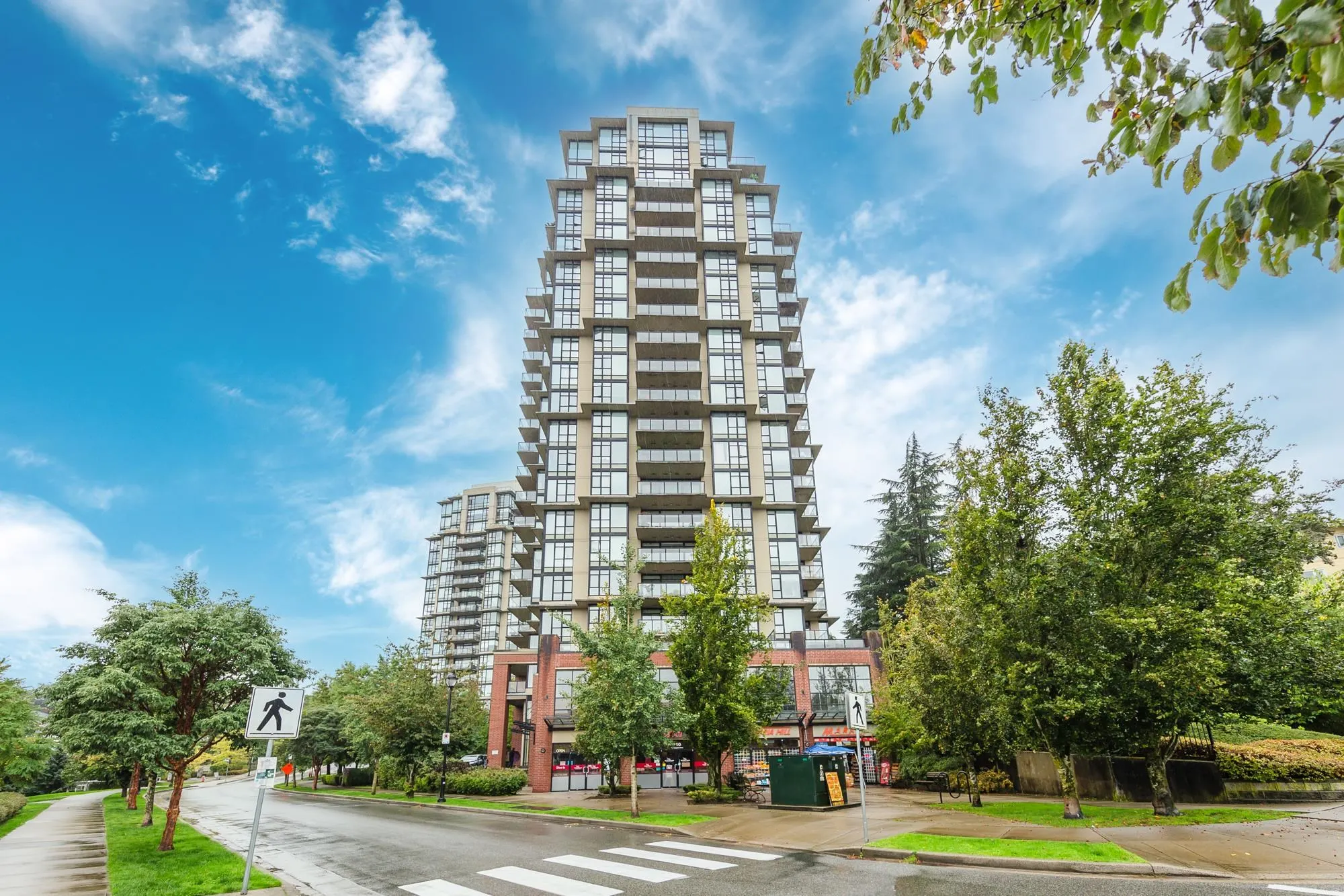 15 E Royal Avenue #2203