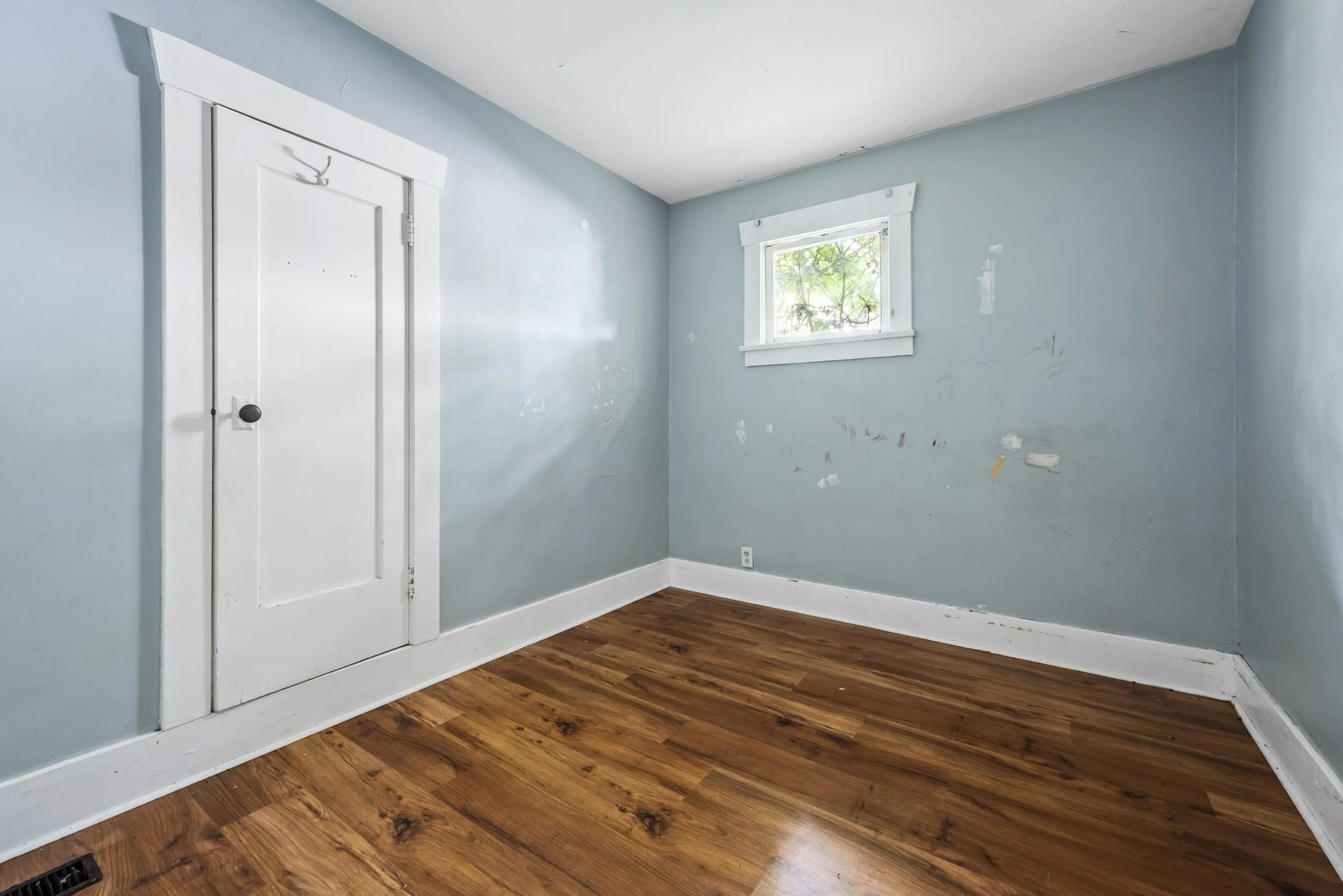 45948 Chesterfield Avenue