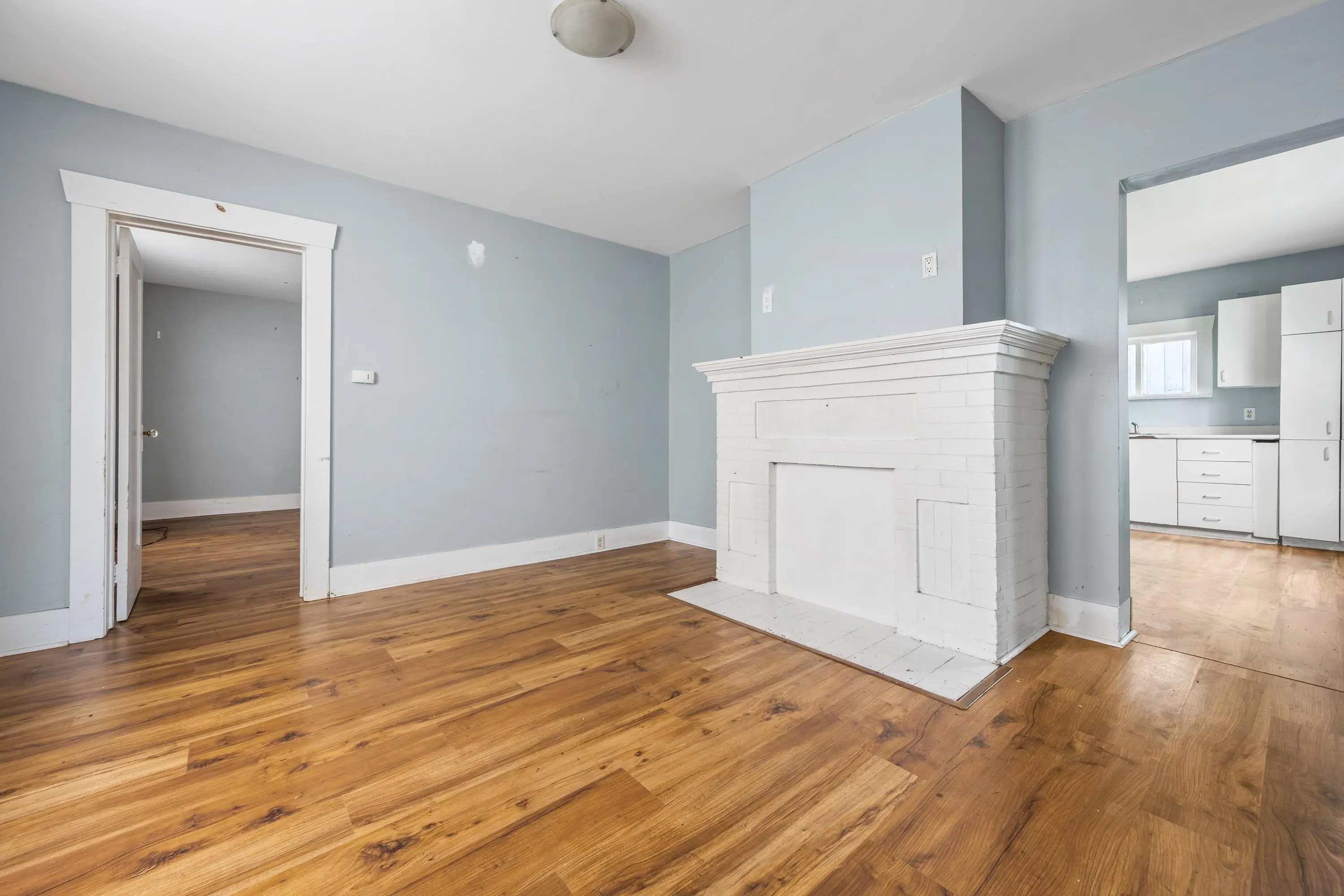 45948 Chesterfield Avenue