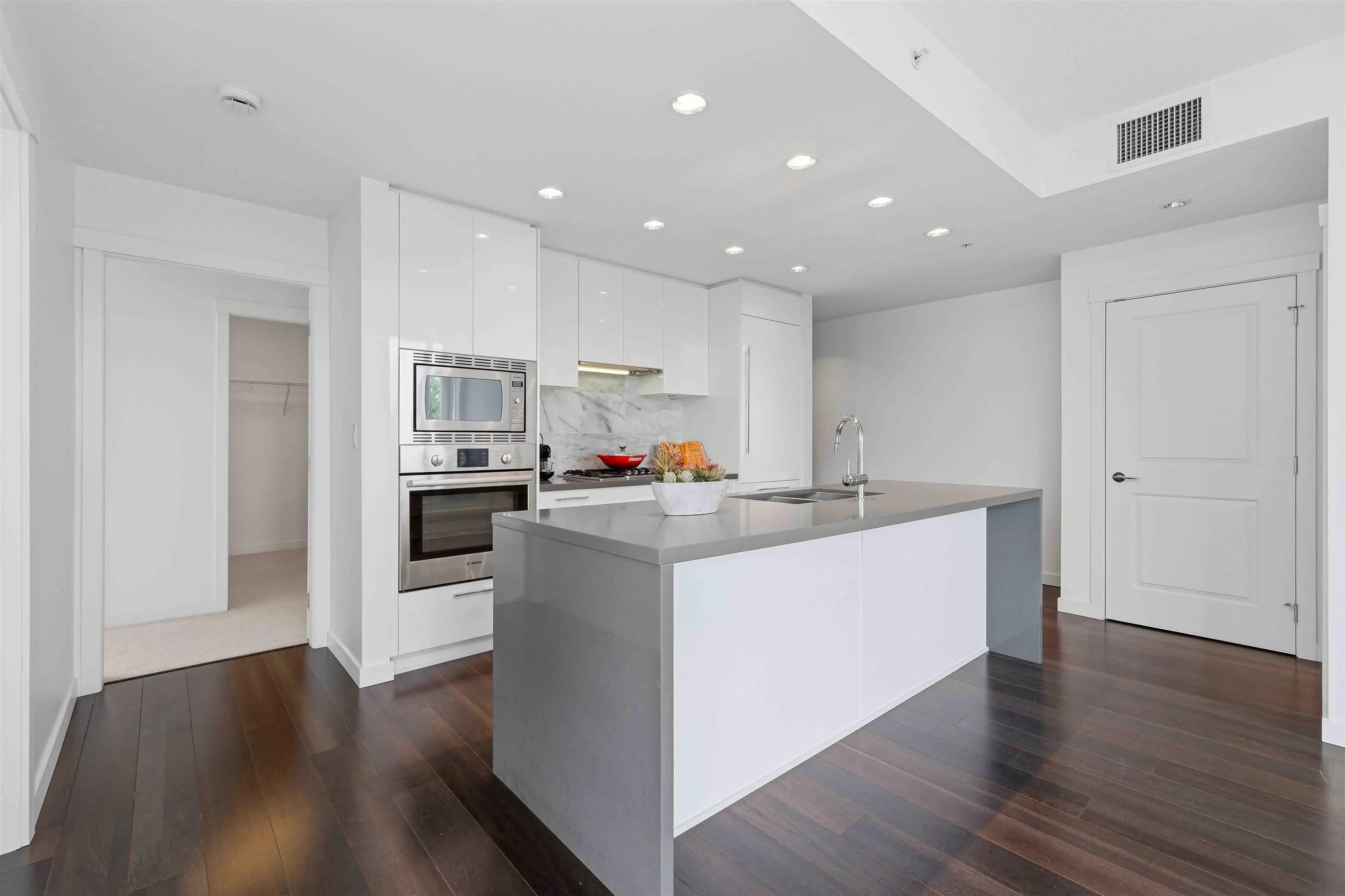 5628 Birney Avenue #709