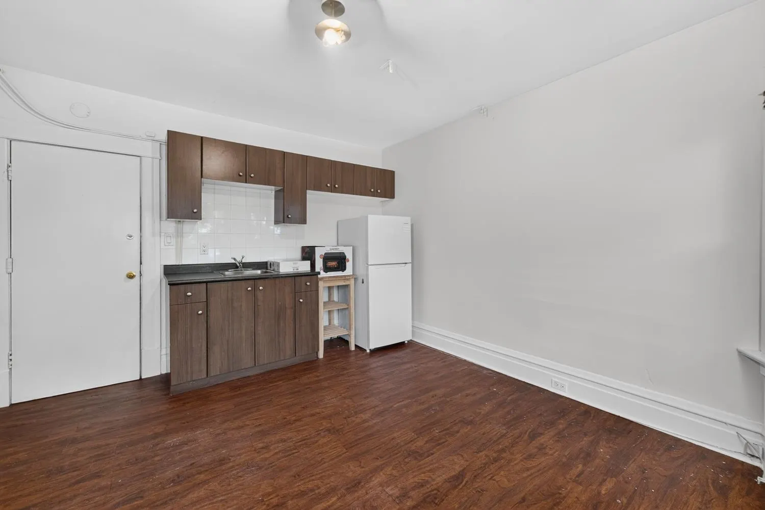 236 W 12th Avenue