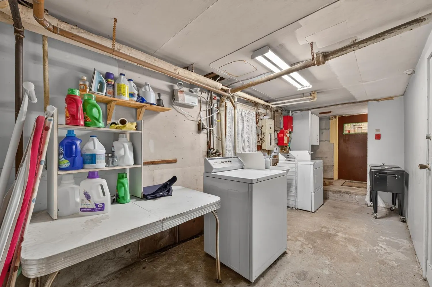 236 W 12th Avenue