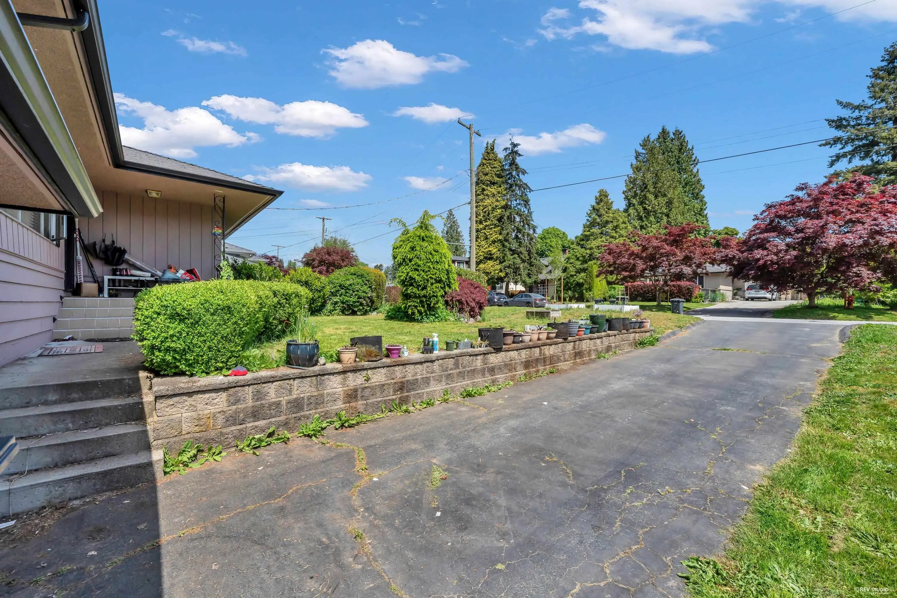 959 Caithness Crescent