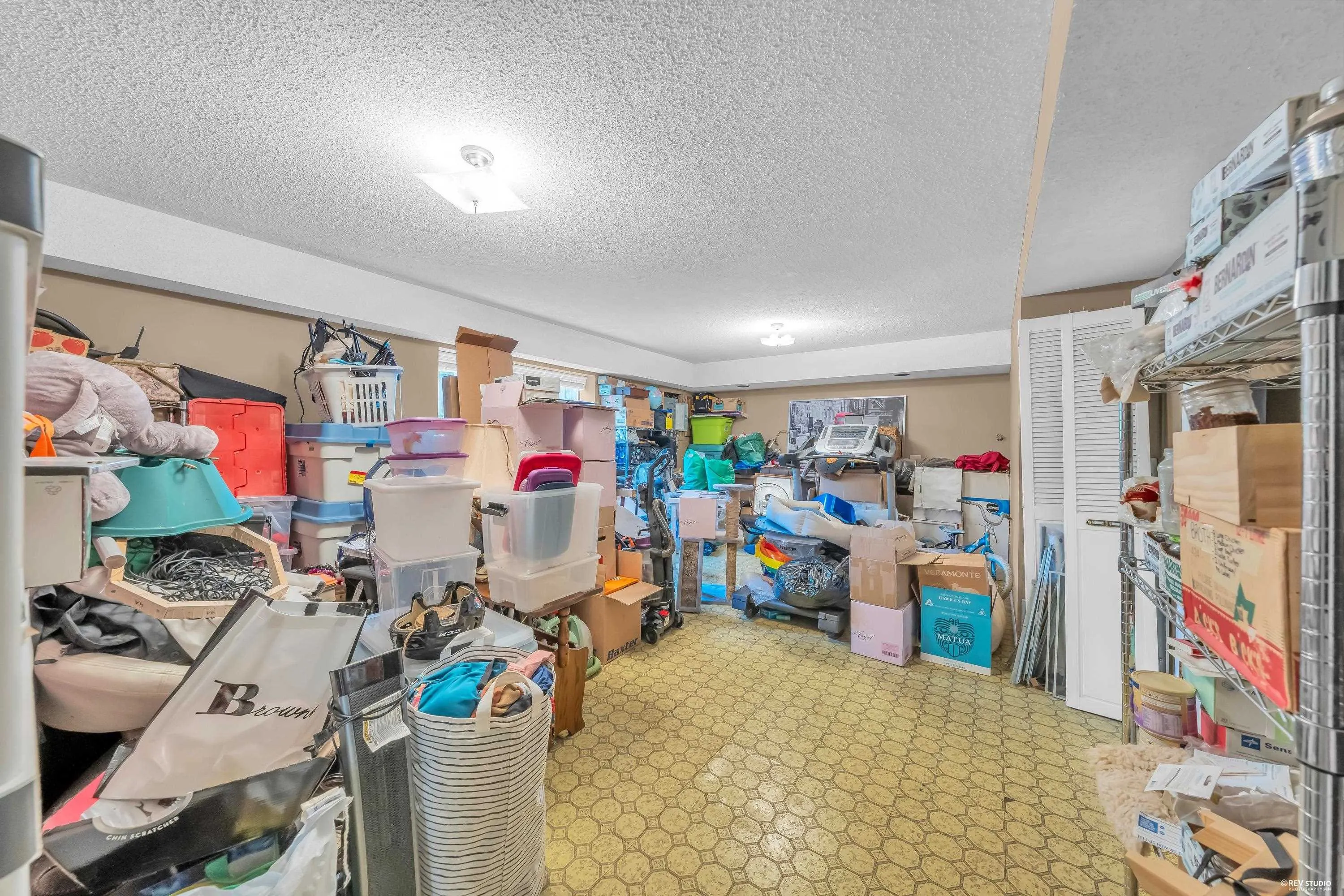 959 Caithness Crescent