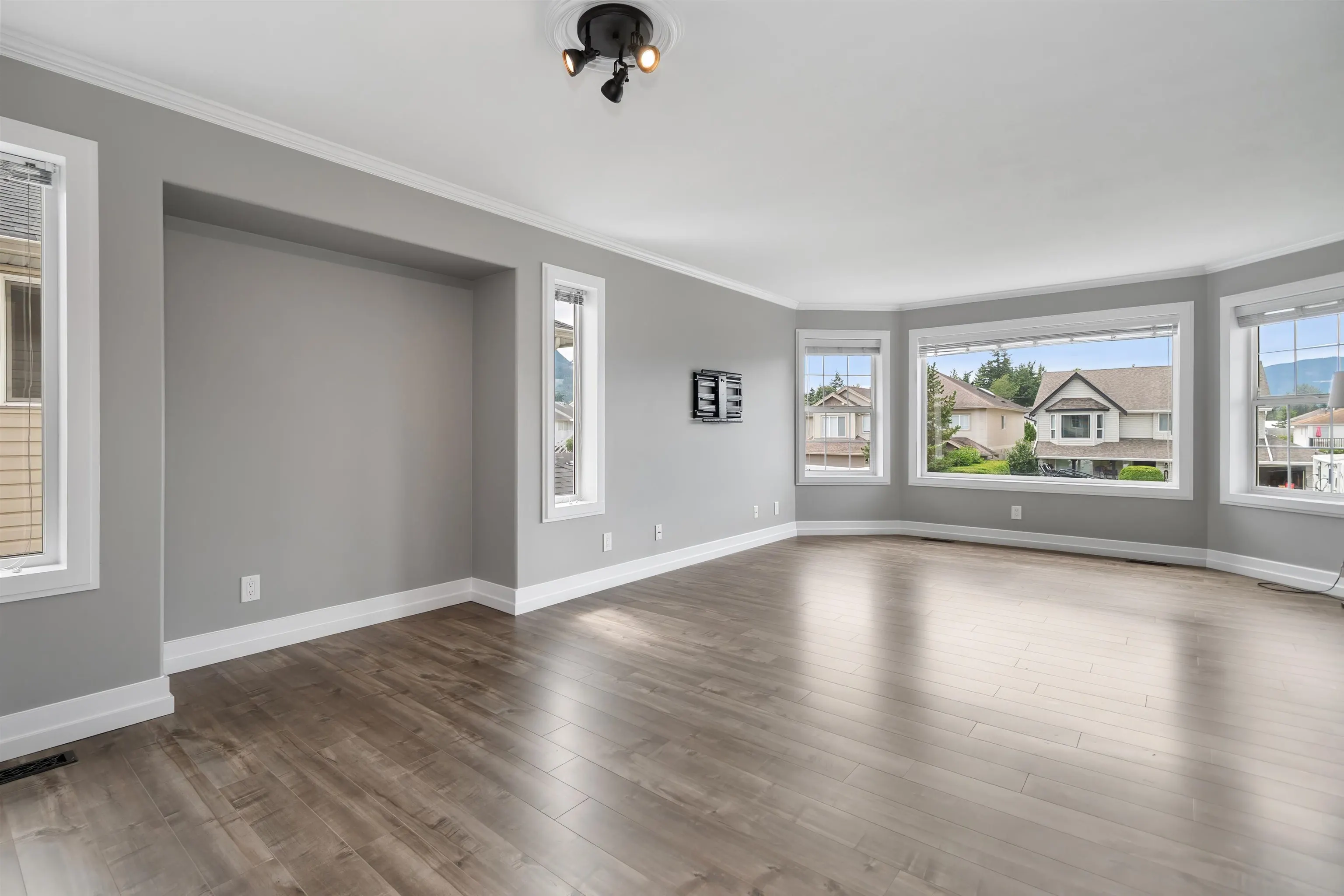 5730 Kathleen Drive